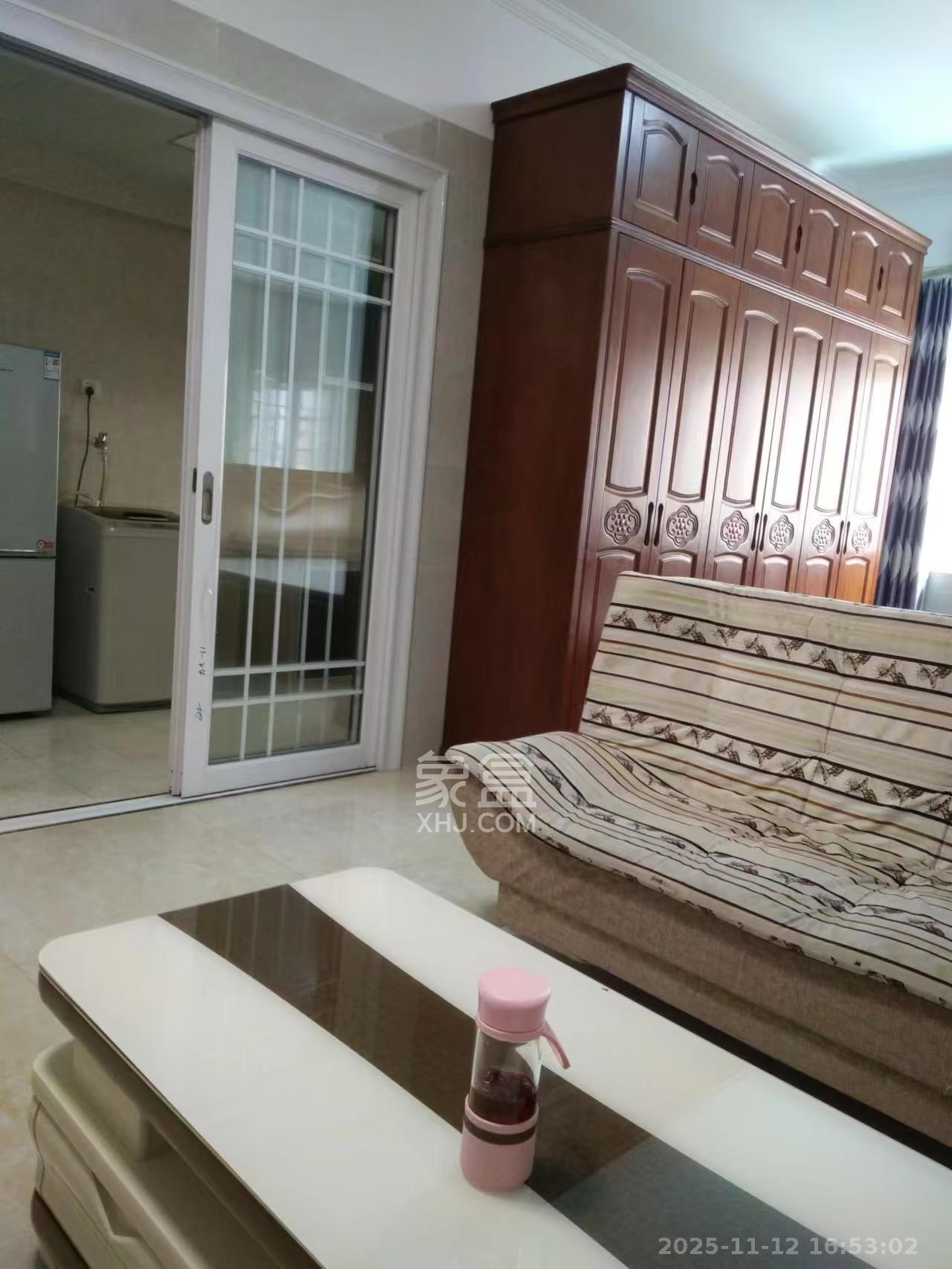 星城新宇颐景苑 1室2厅1卫 1550.0元/月 星城新宇颐景苑 1室2厅1卫 1550.0元/月室内图