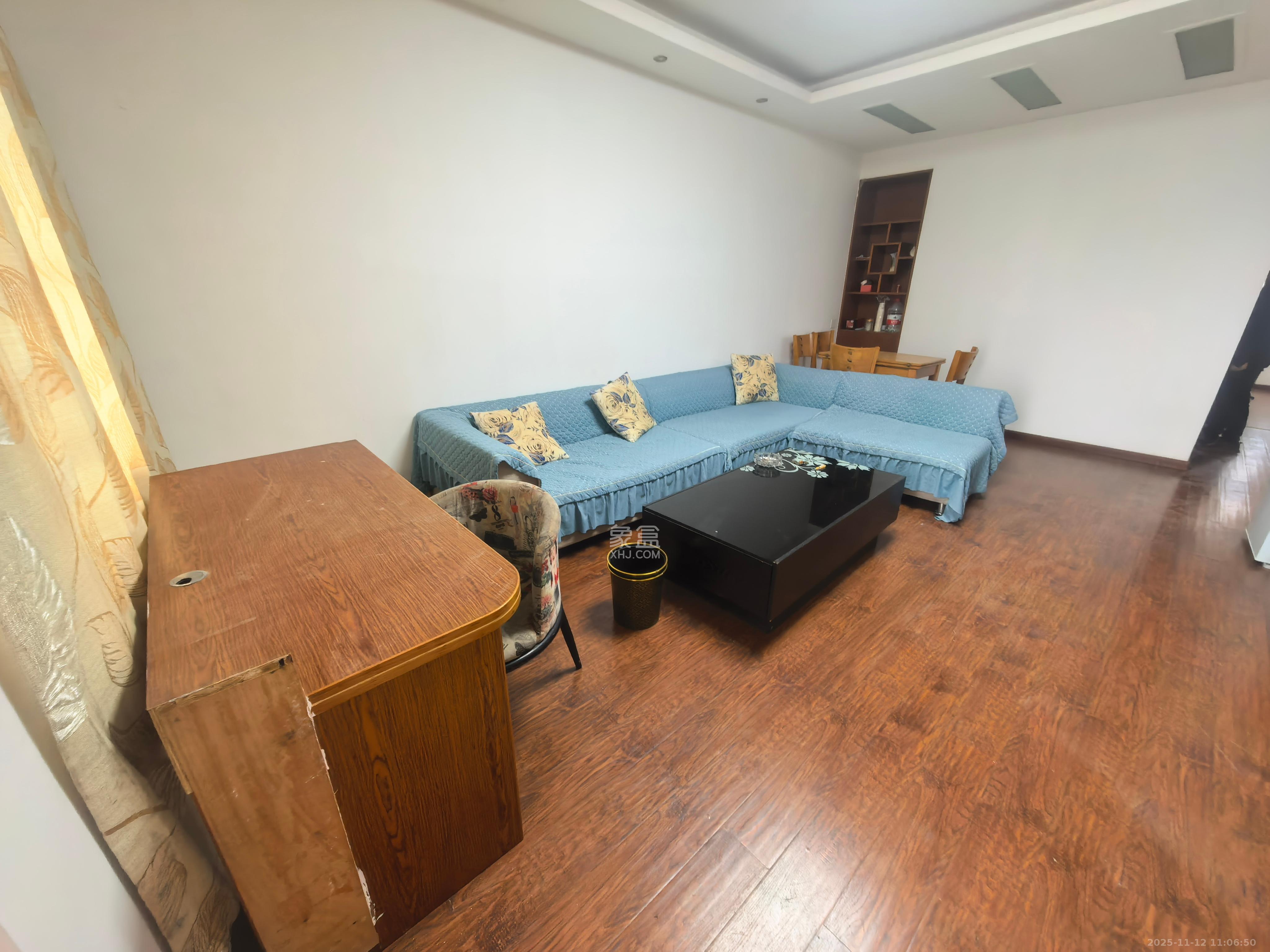 五一大道202（中环壹世界）  2室1厅1卫    3000.0元/月