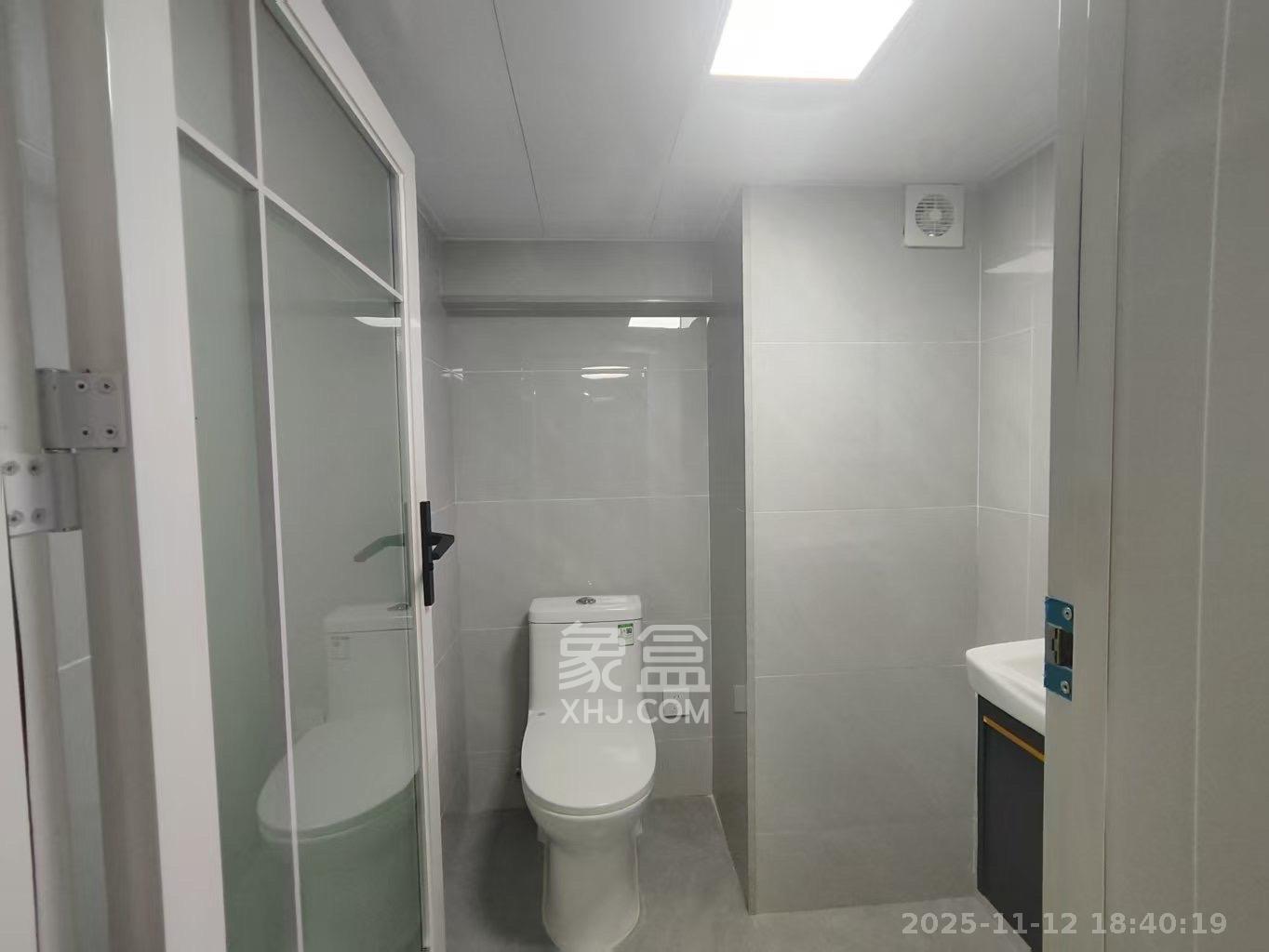 新城悦隽公园 2室1厅1卫 2000.0元/月 新城悦隽公园 2室1厅1卫 2000.0元/月室内图