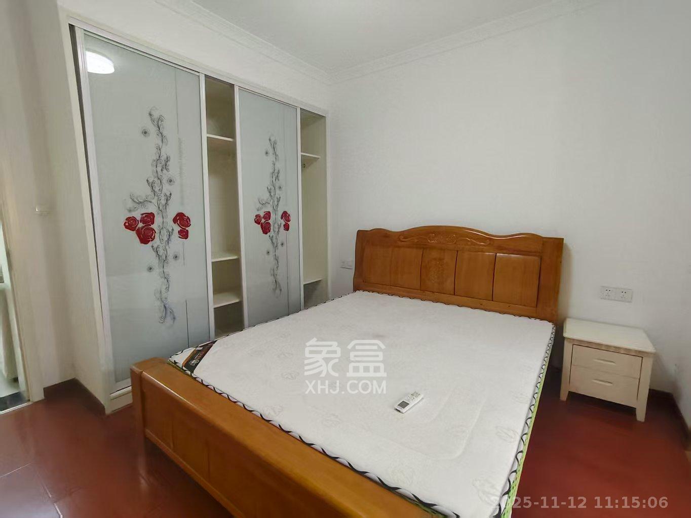 洛口渔香  2室2厅2卫    1000.0元/月室内图