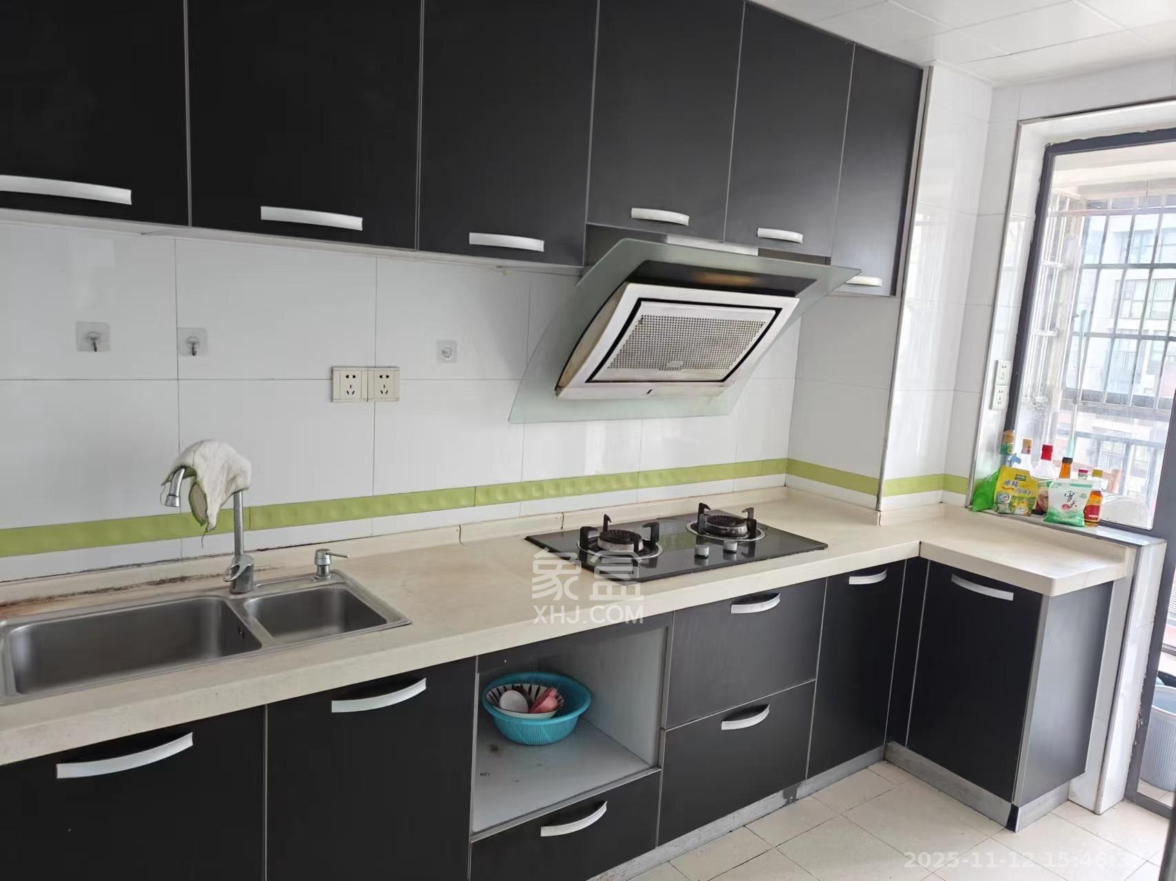 中信文化广场（中信新城二期）  1室2厅1卫    1800.0元/月室内图