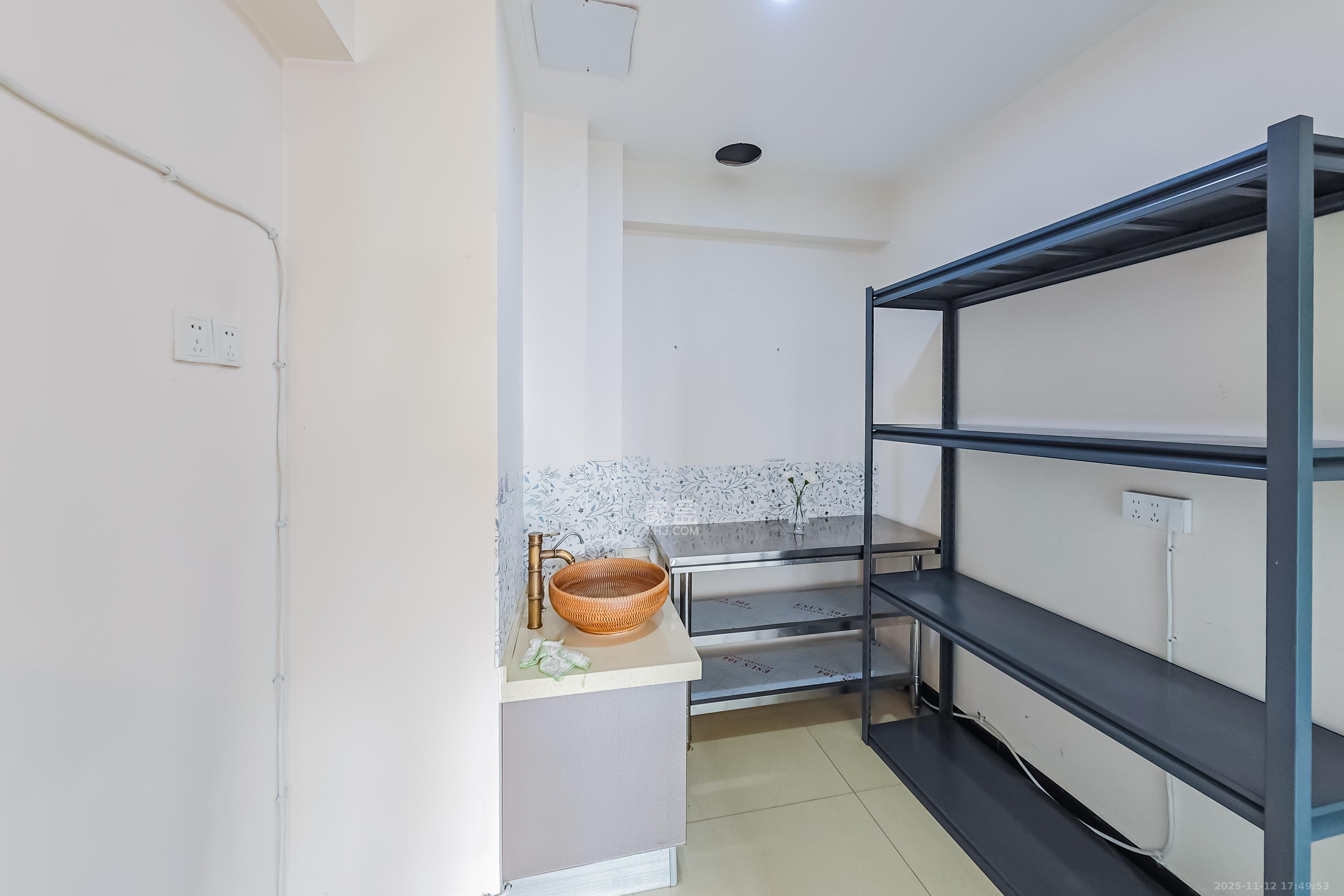 喜盈门范城 1室0厅0卫 70.0万 喜盈门范城 1室0厅0卫 70.0万其他