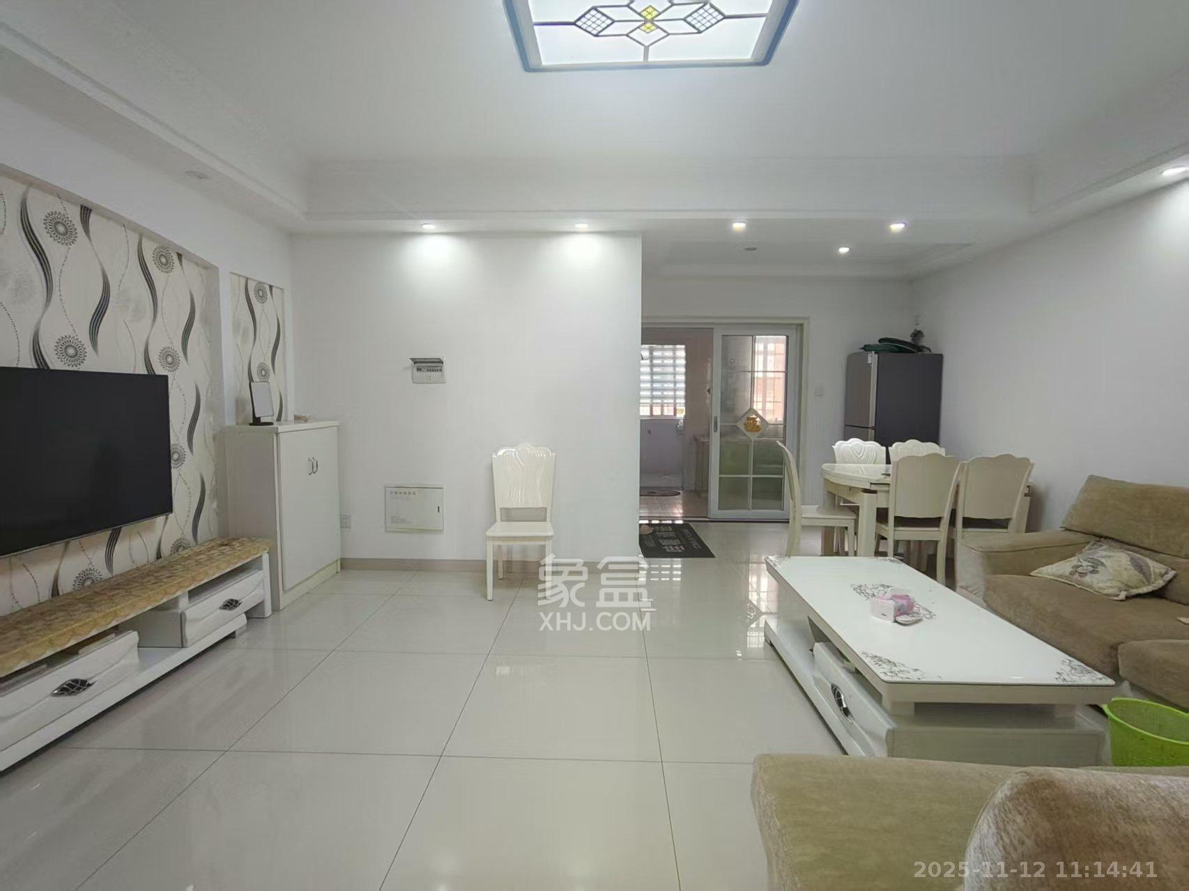 洛口渔香  2室2厅2卫    1000.0元/月室内图1