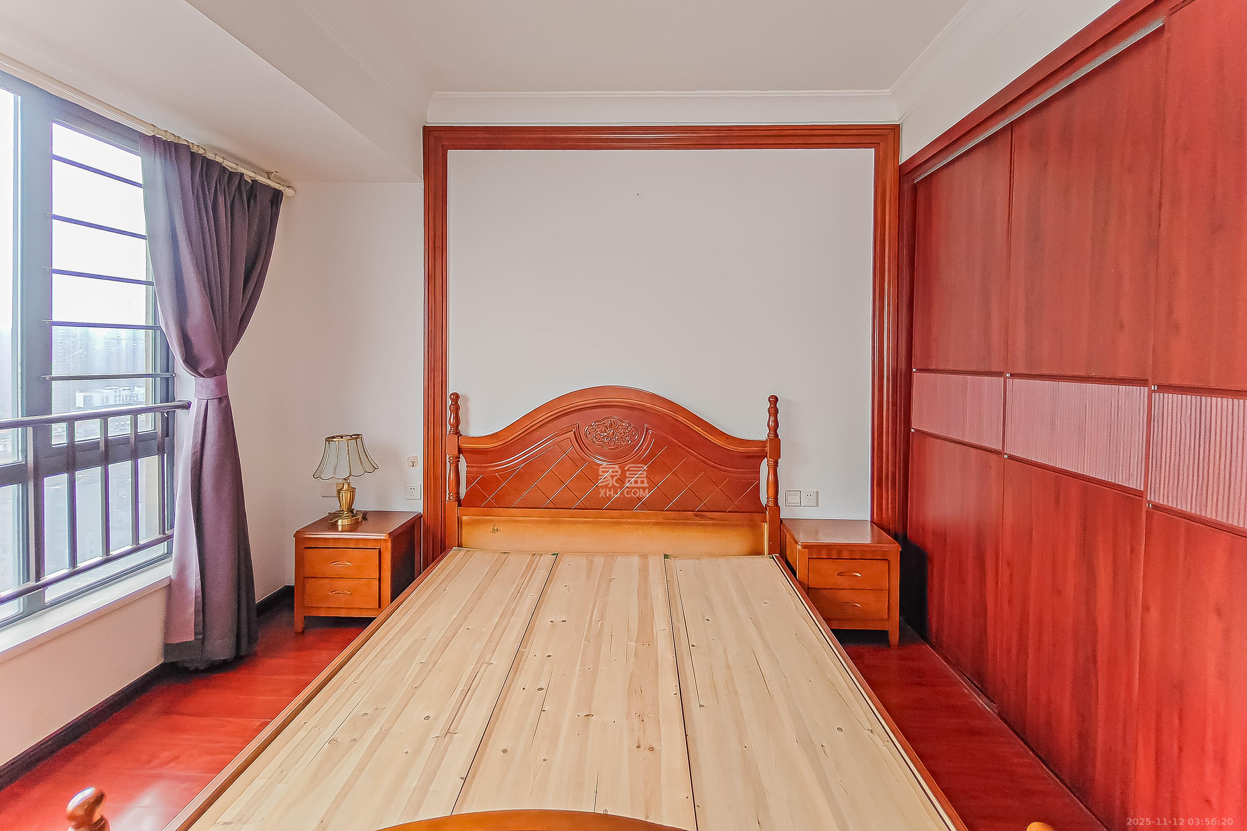 万博汇 3室2厅2卫 180.0万 万博汇 3室2厅2卫 180.0万卧室