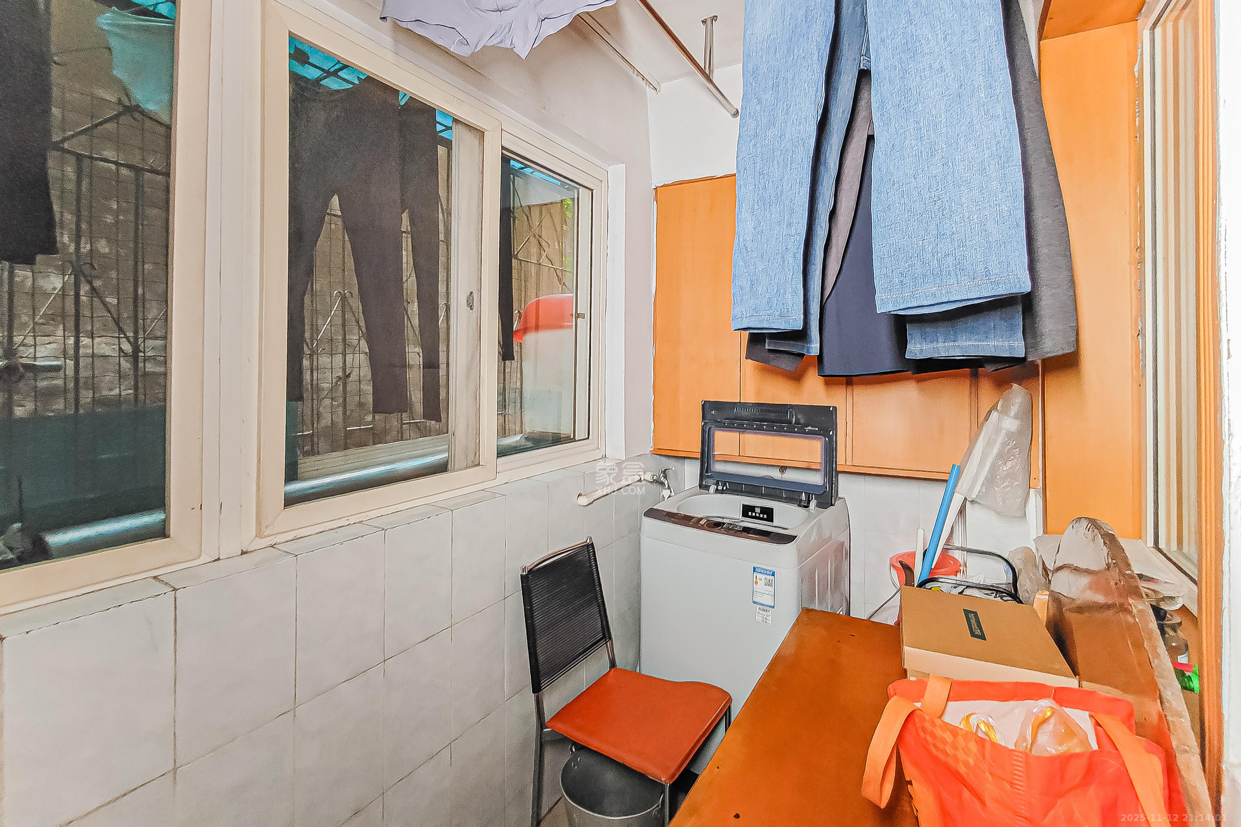 书苑花园(书院花园) 2室1厅1卫 44.0万 书苑花园(书院花园) 2室1厅1卫 44.0万阳台