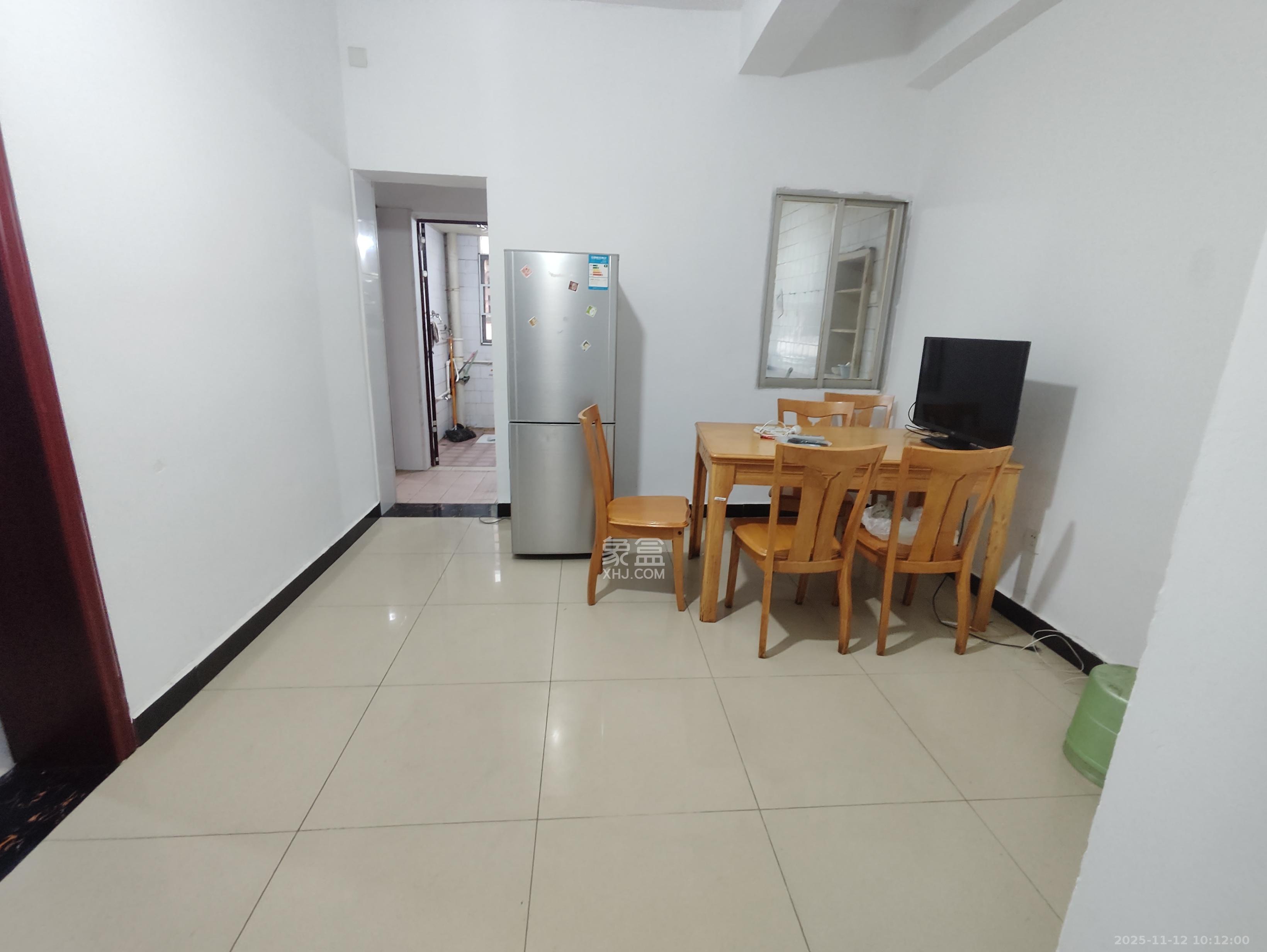 省医疗器械药品公司宿舍  4室1厅1卫    1600.0元/月