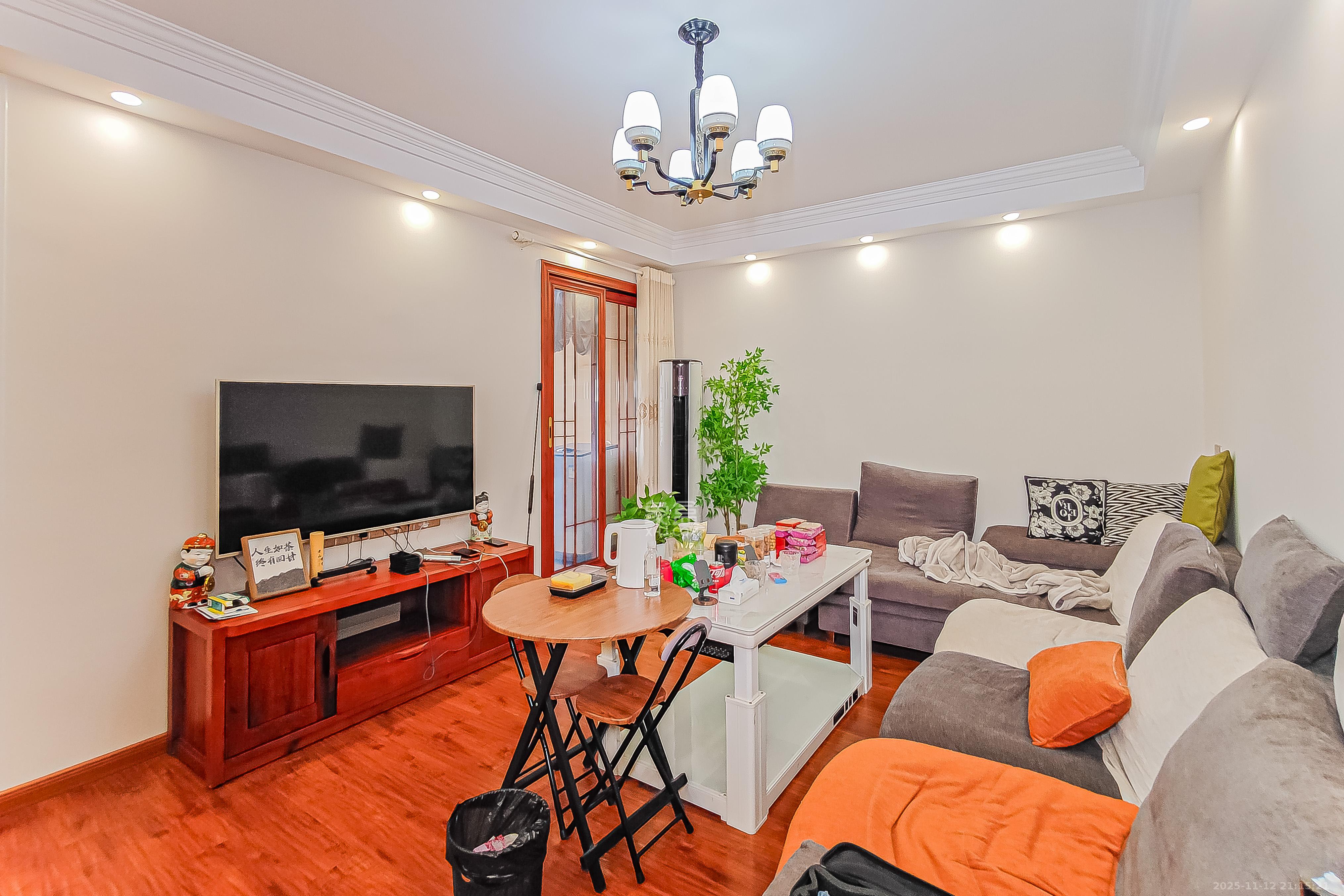 阳光锦城 2室1厅1卫 115.0万 阳光锦城 2室1厅1卫 115.0万客厅