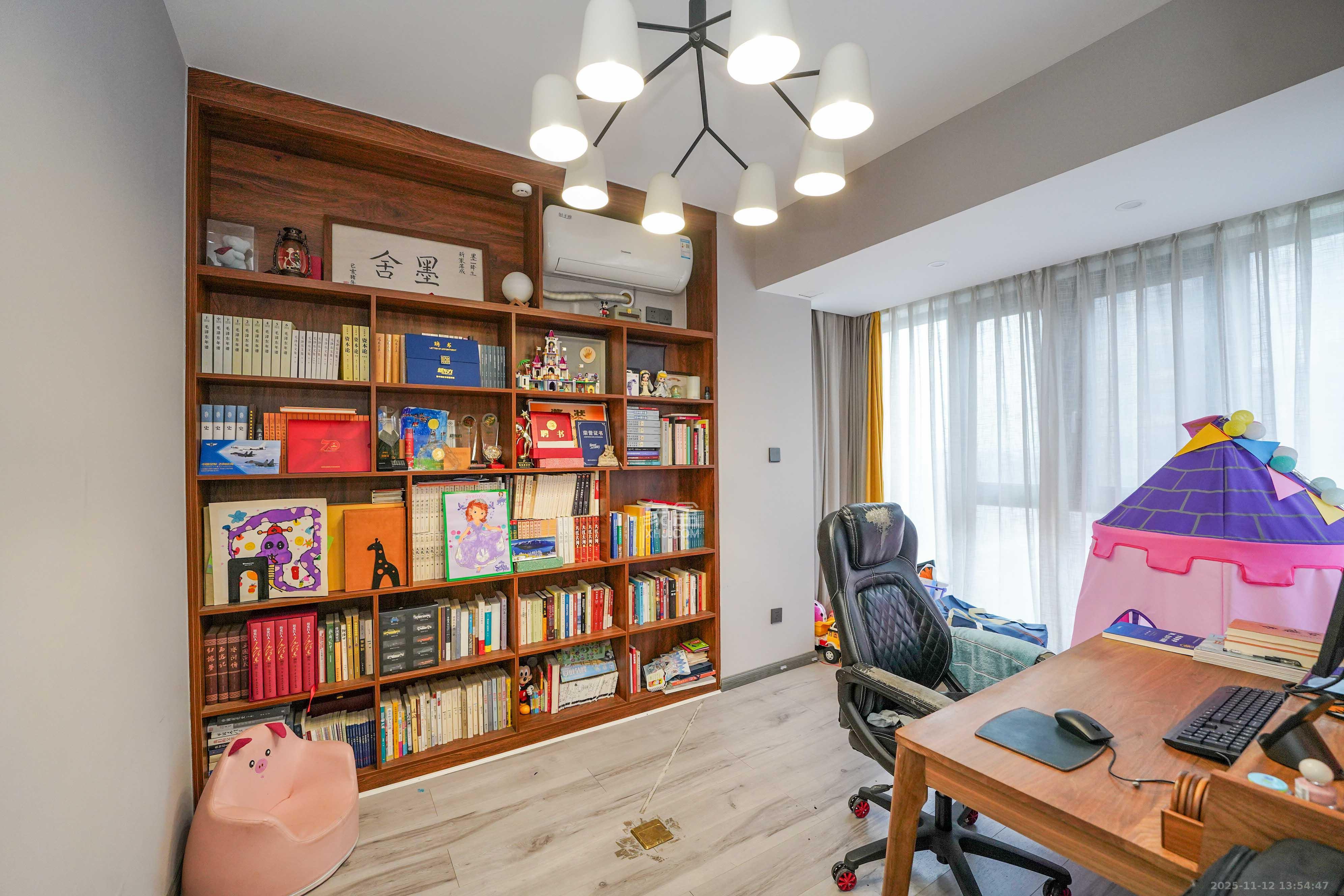 福天藏郡院子  4室2厅2卫    125.0万卧室