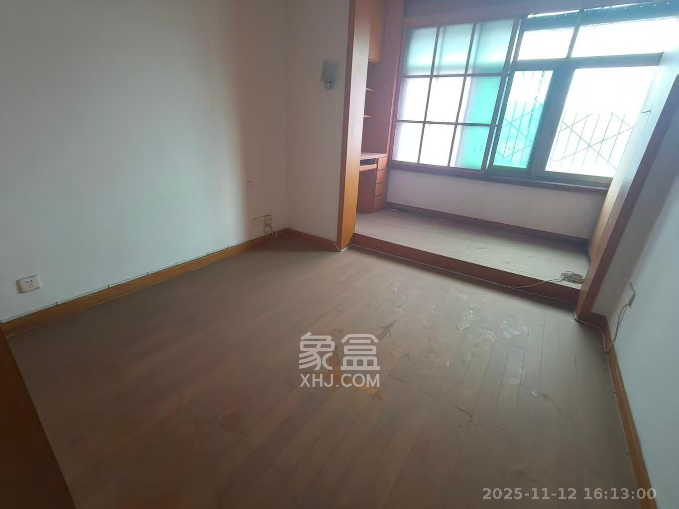 东瓜山一村送变电小区 2室2厅1卫 1500.0元/月 东瓜山一村送变电小区 2室2厅1卫 1500.0元/月室内图