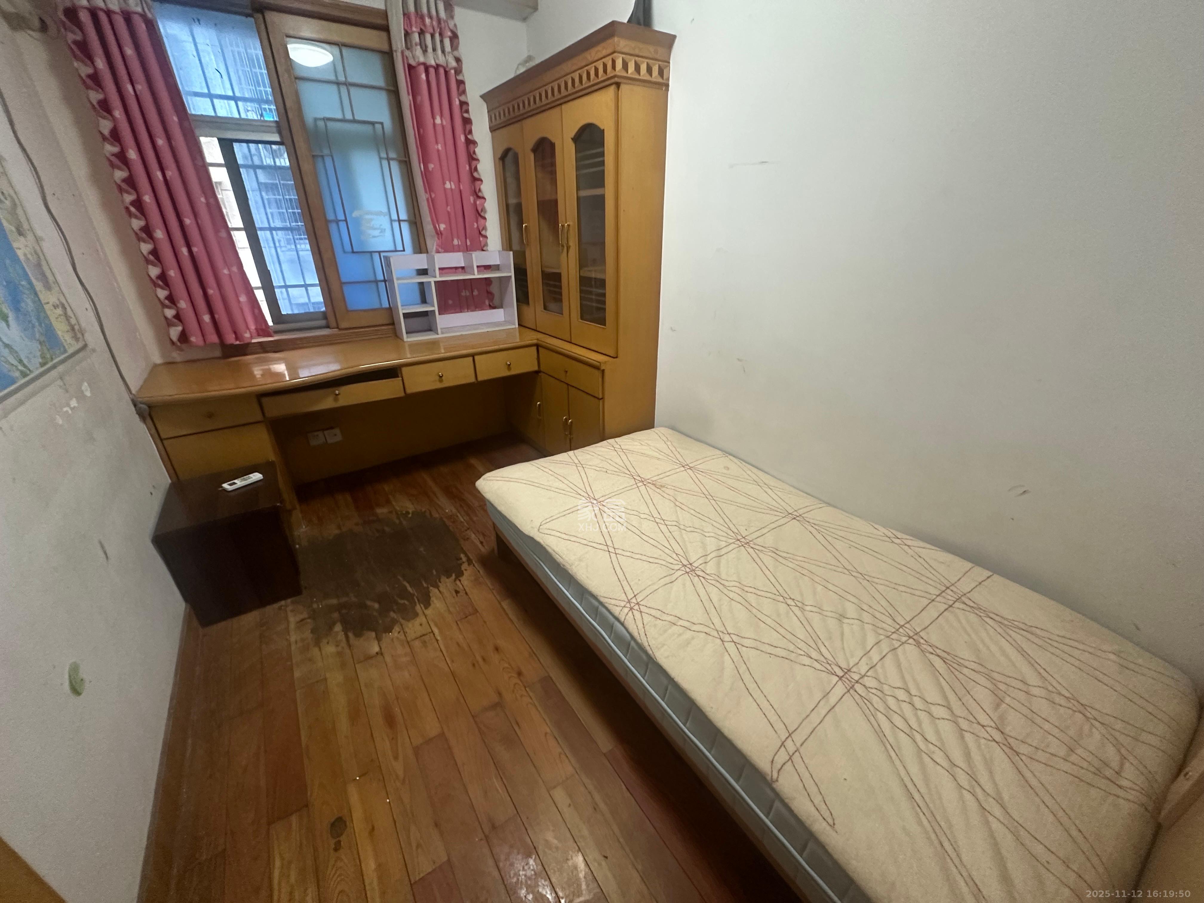 恒达花园 3室2厅2卫 2100.0元/月 恒达花园 3室2厅2卫 2100.0元/月室内图