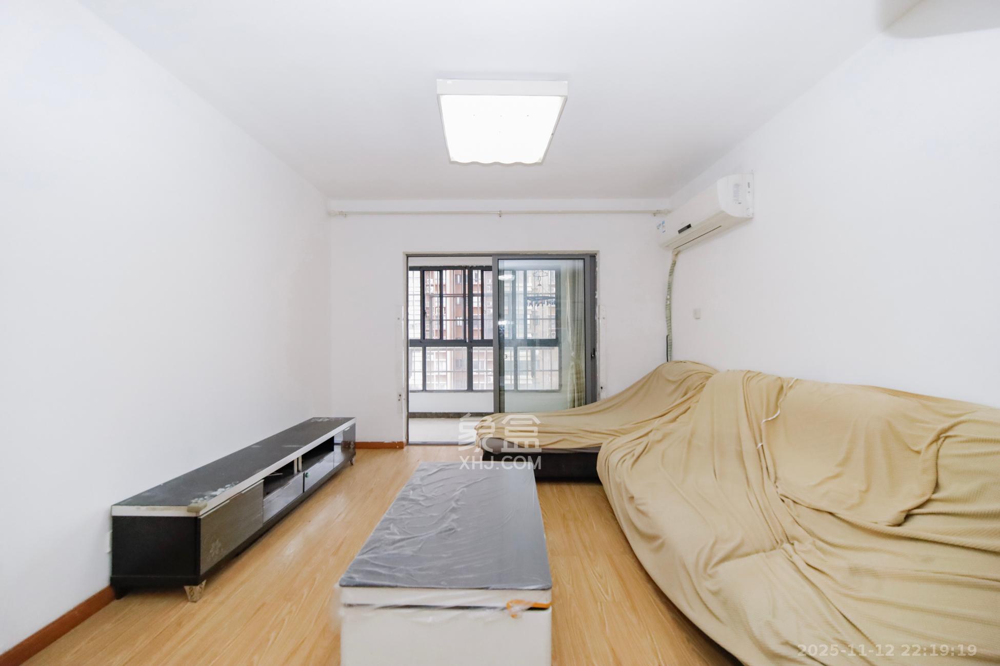 上海城小区  3室2厅2卫    88.0万