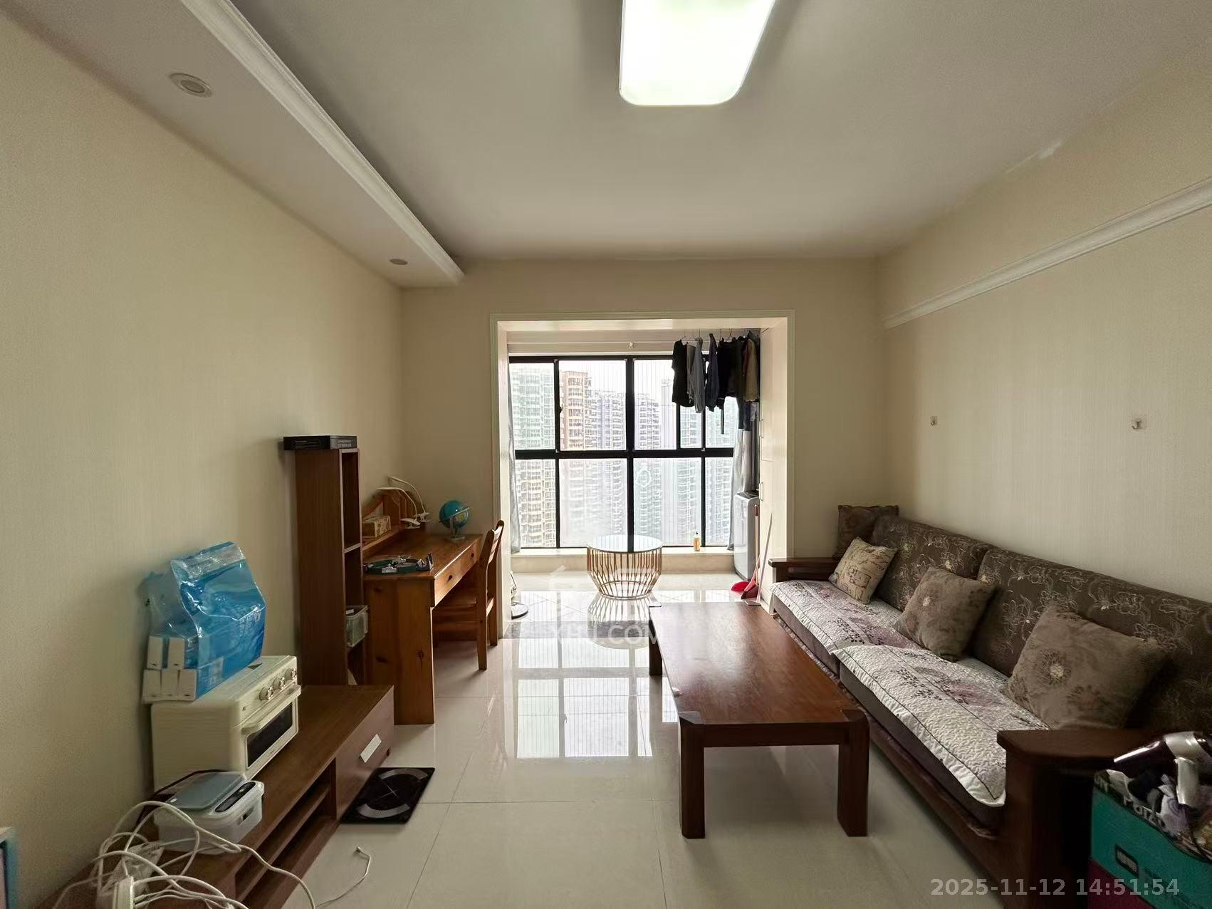 香江锦城  2室2厅1卫    2800.0元/月室内图1