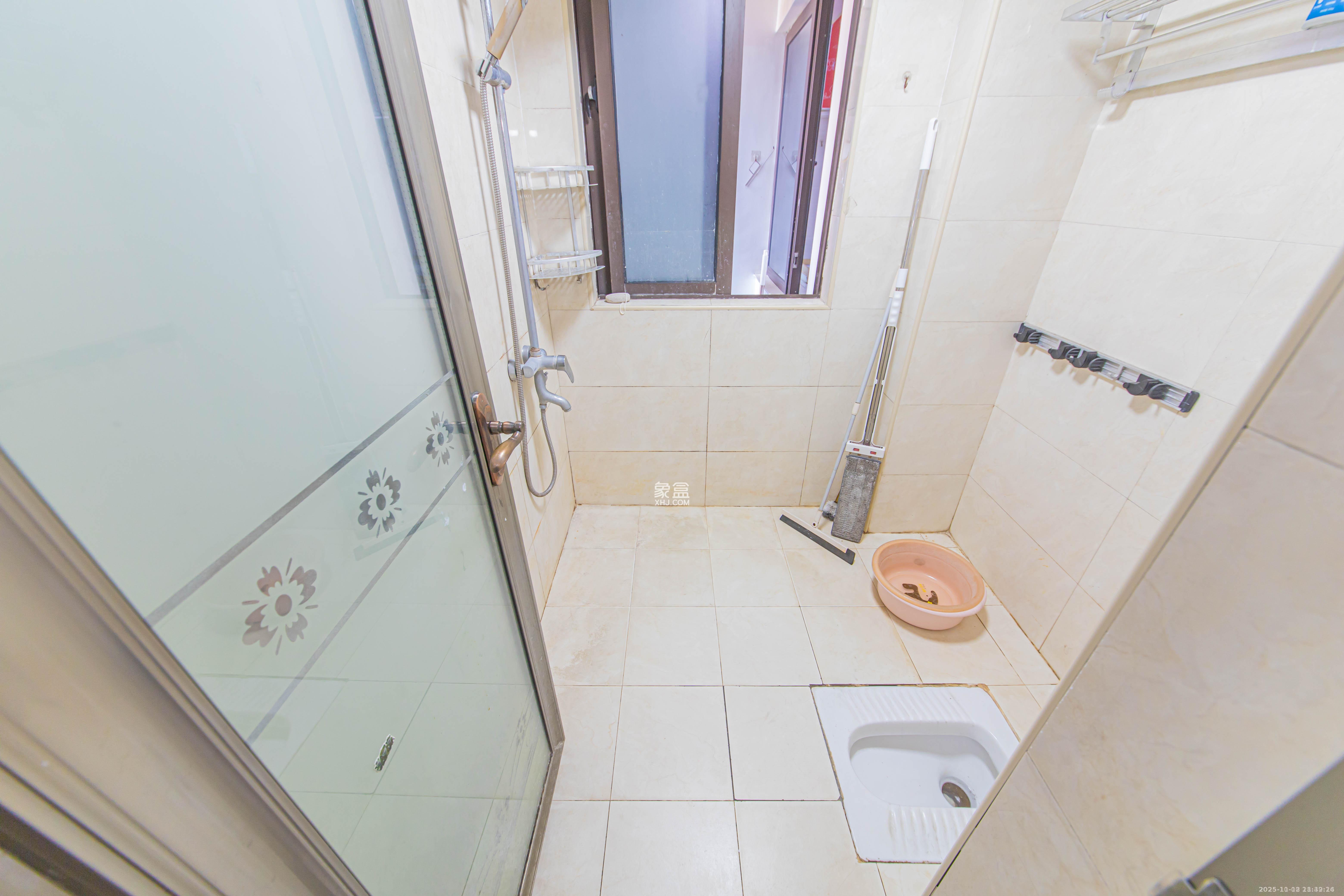 鑫远和城（一、二期）  3室2厅1卫    2100.0元/月室内图