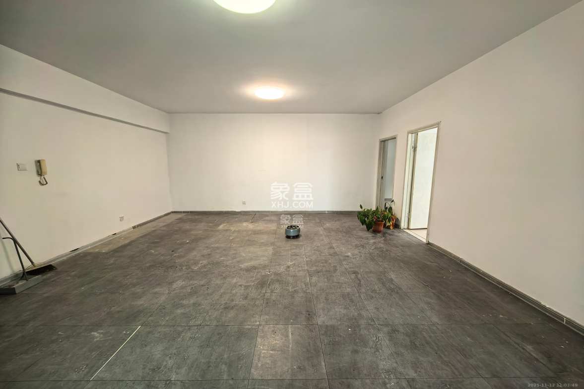 华菱新城地标 1室1厅1卫 2800.0元/月 华菱新城地标 1室1厅1卫 2800.0元/月室内图