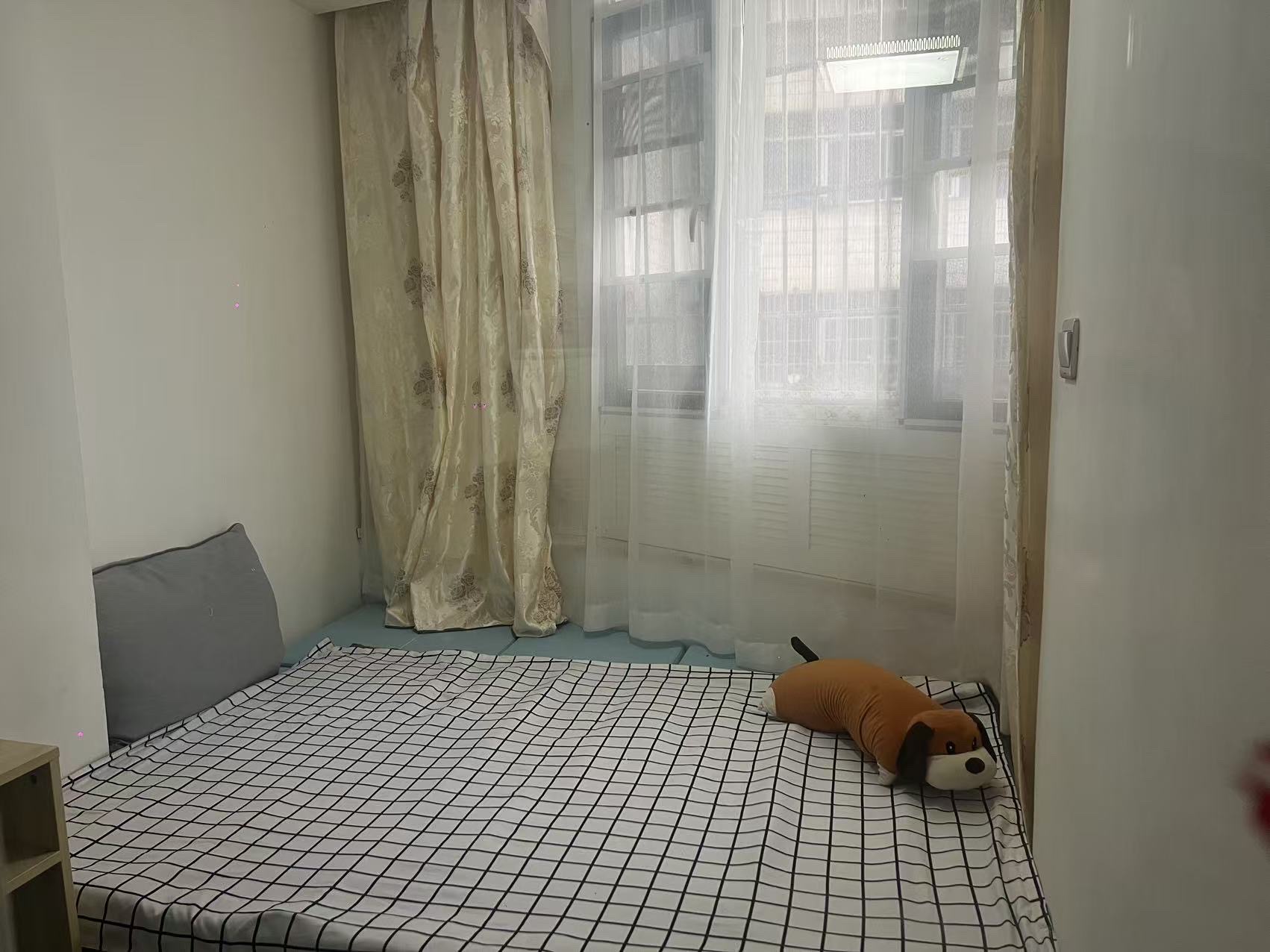 侨诚花园  2室1厅1卫    2200.0元/月室内图