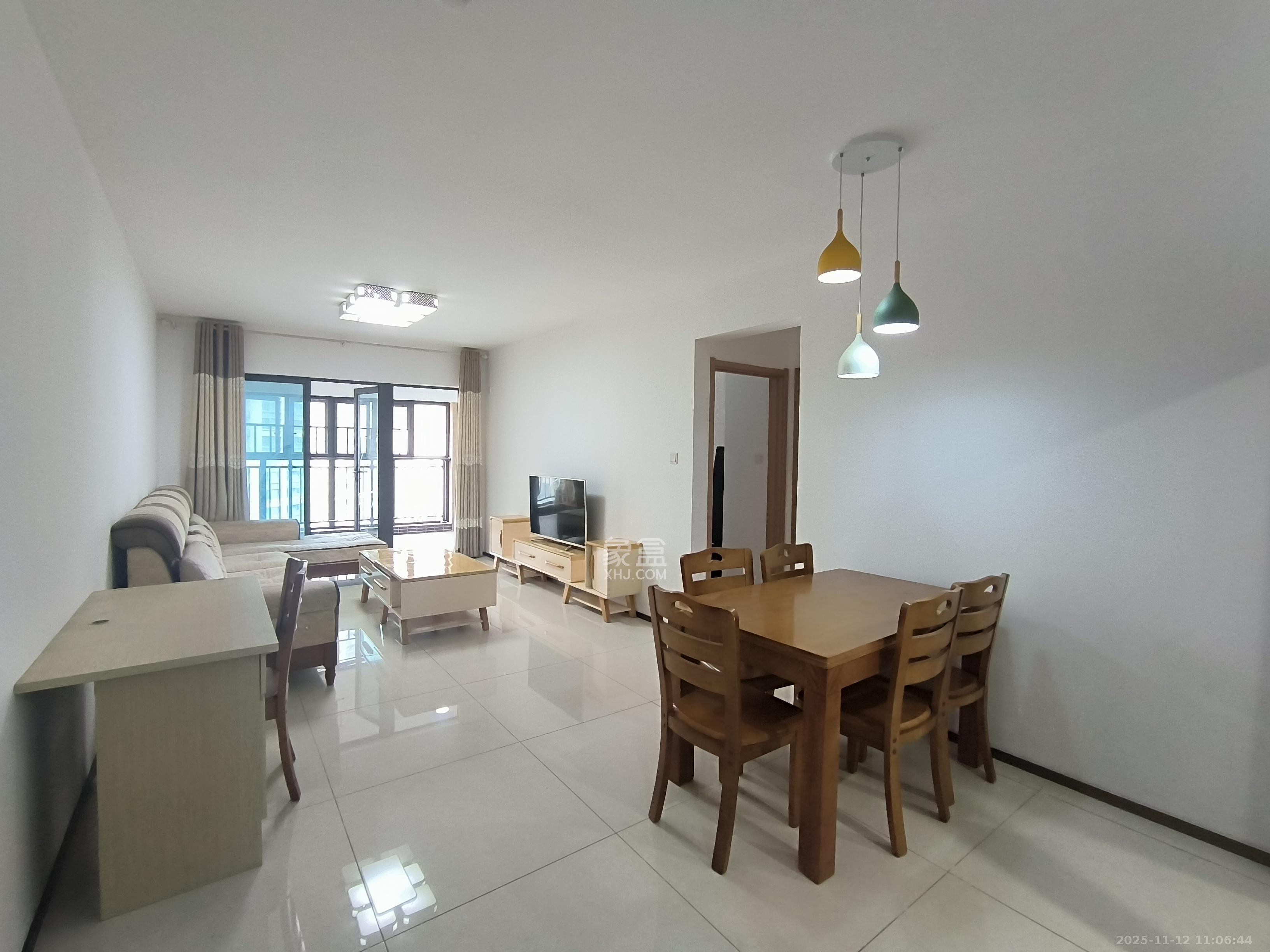 时代倾城二期  2室2厅1卫    1900.0元/月室内图