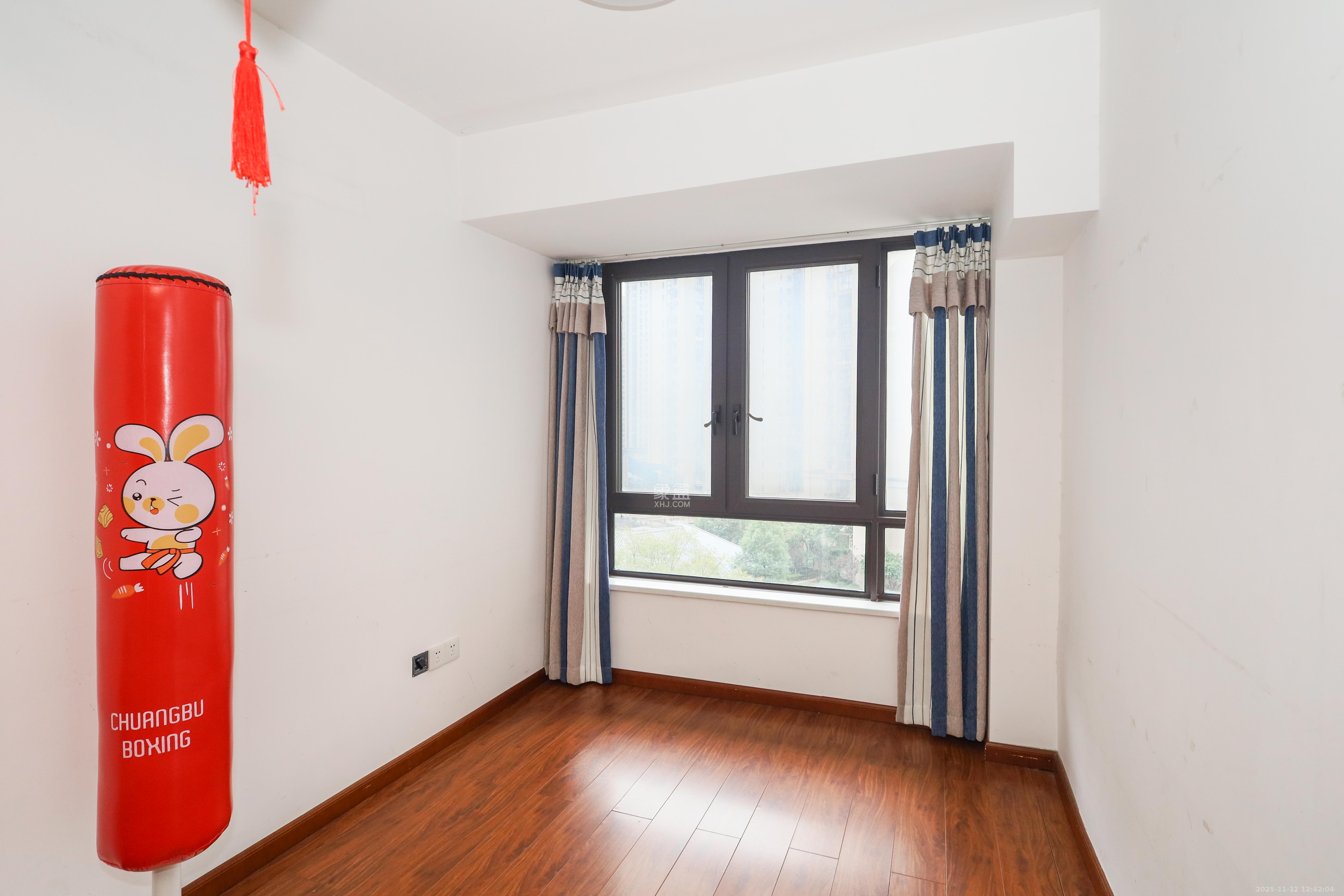 梅溪湖合能璞丽  3室2厅1卫    120.0万阳台