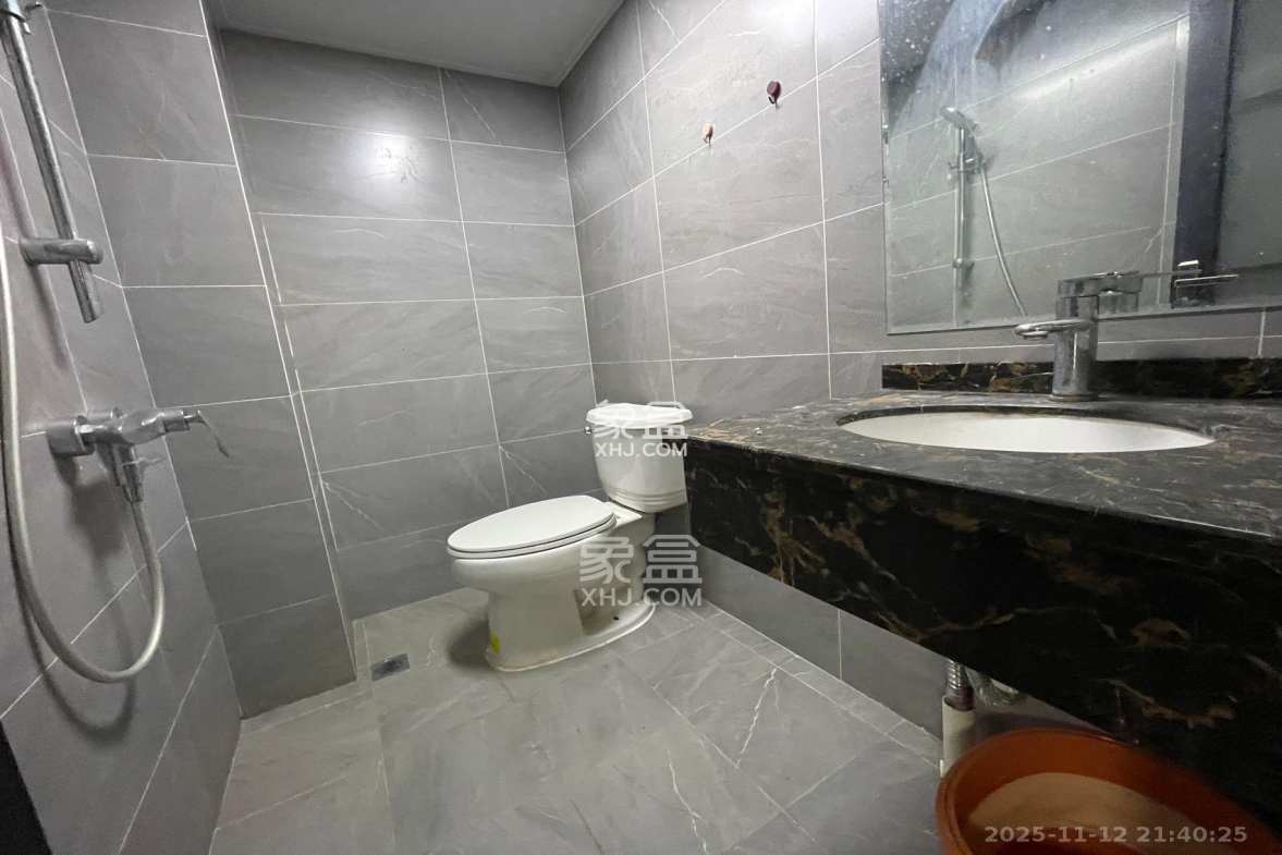 建发中央悦府 3室2厅2卫 3200.0元/月 建发中央悦府 3室2厅2卫 3200.0元/月室内图