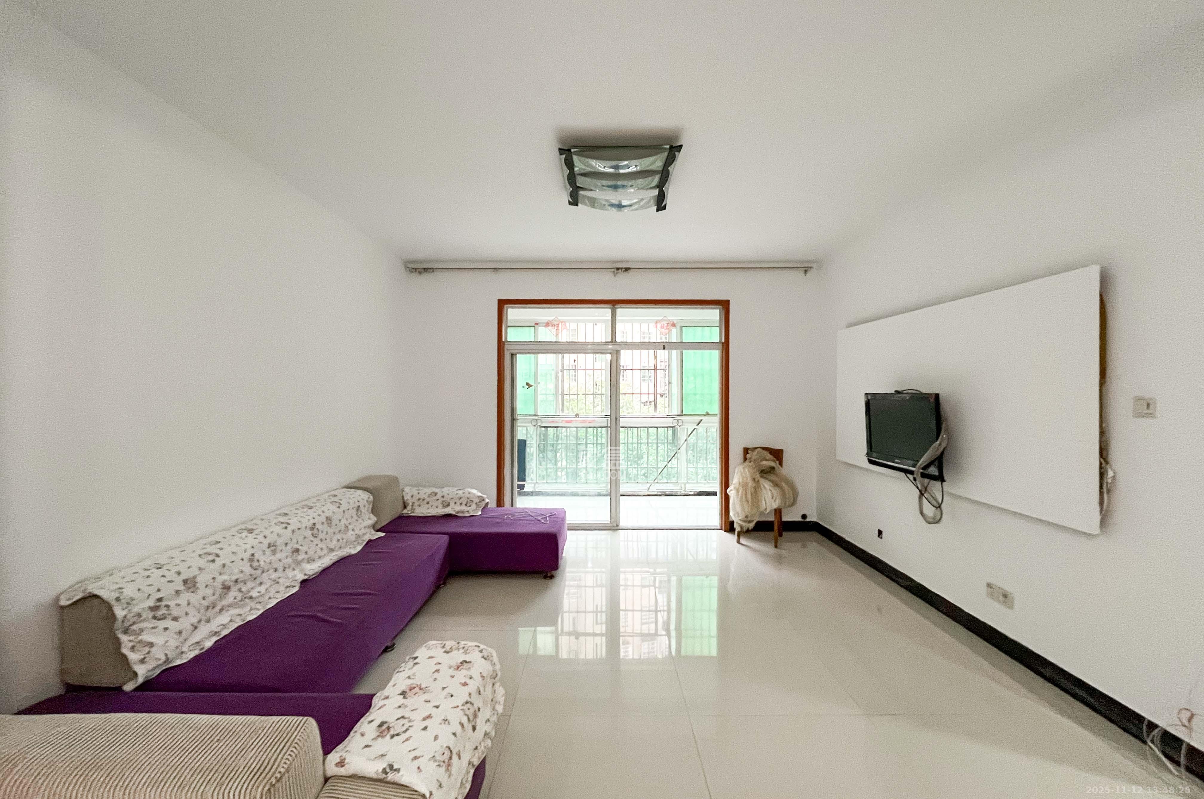 麓谷加州阳光  2室2厅1卫    57.8万