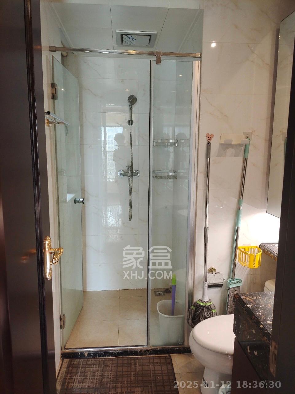 恒大国际广场  2室2厅1卫    2300.0元/月室内图