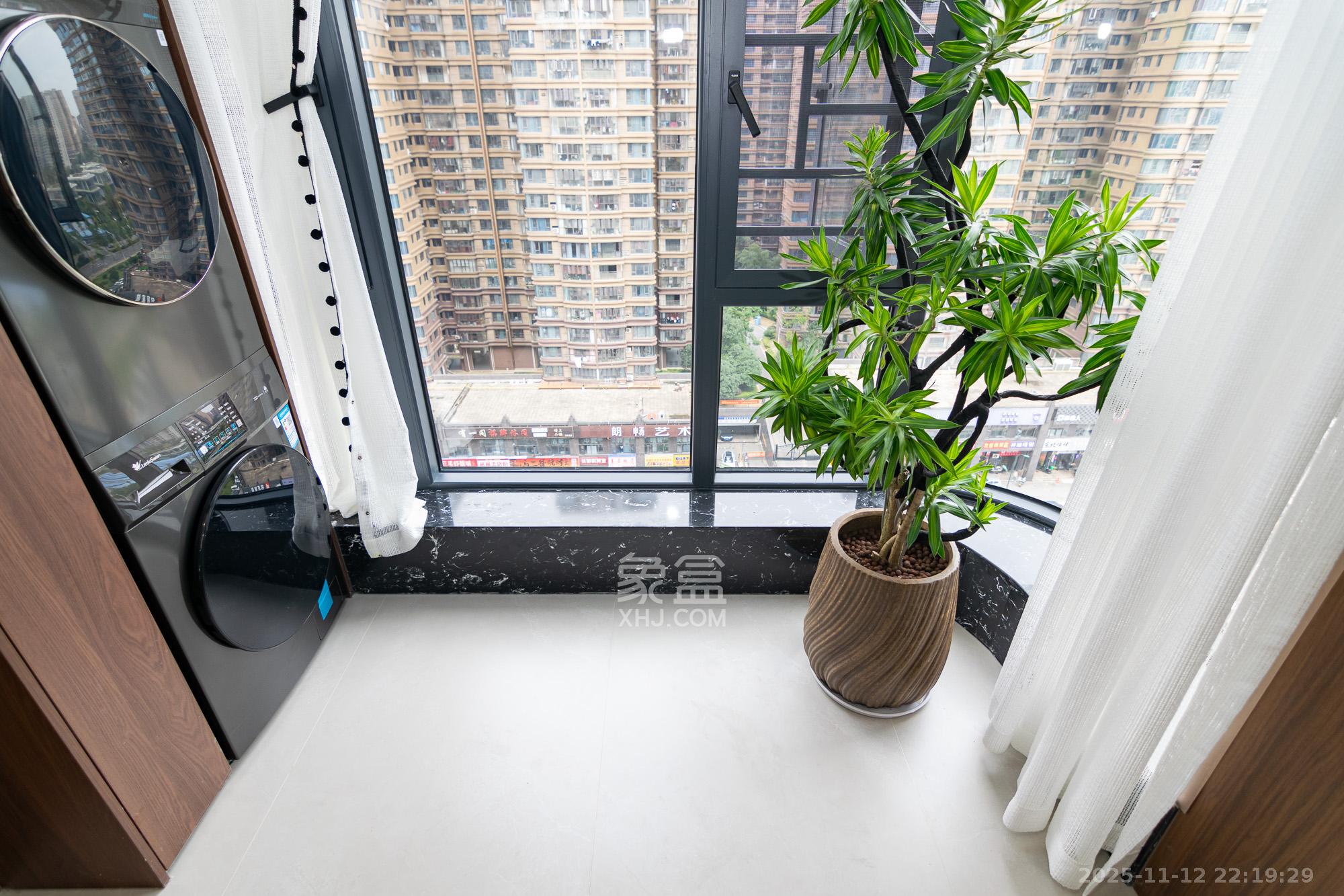 润和长郡(润和紫郡二三期) 5室2厅2卫 129.0万 润和长郡(润和紫郡二三期) 5室2厅2卫 129.0万阳台