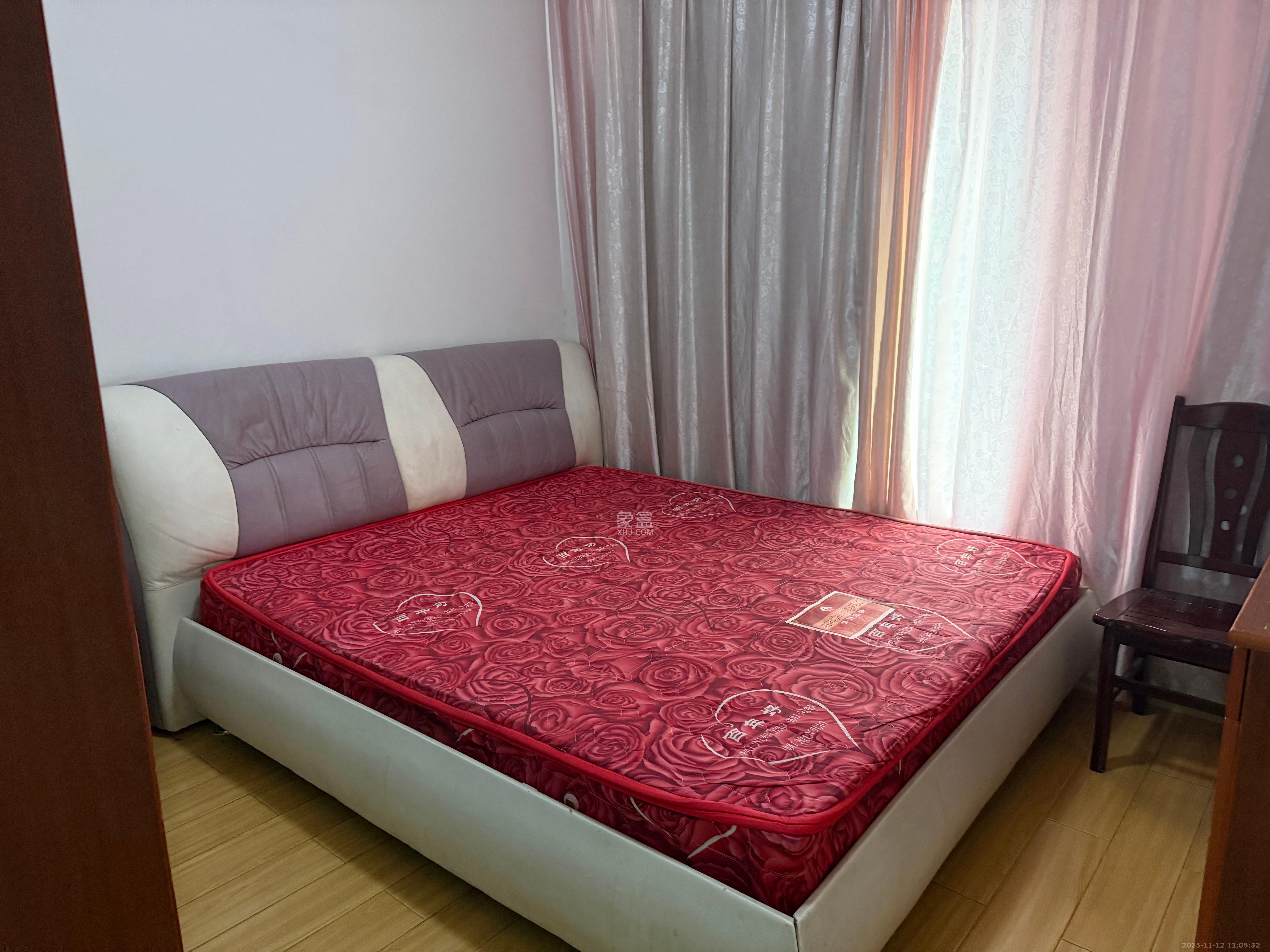 水映青山  2室2厅1卫    1900.0元/月室内图