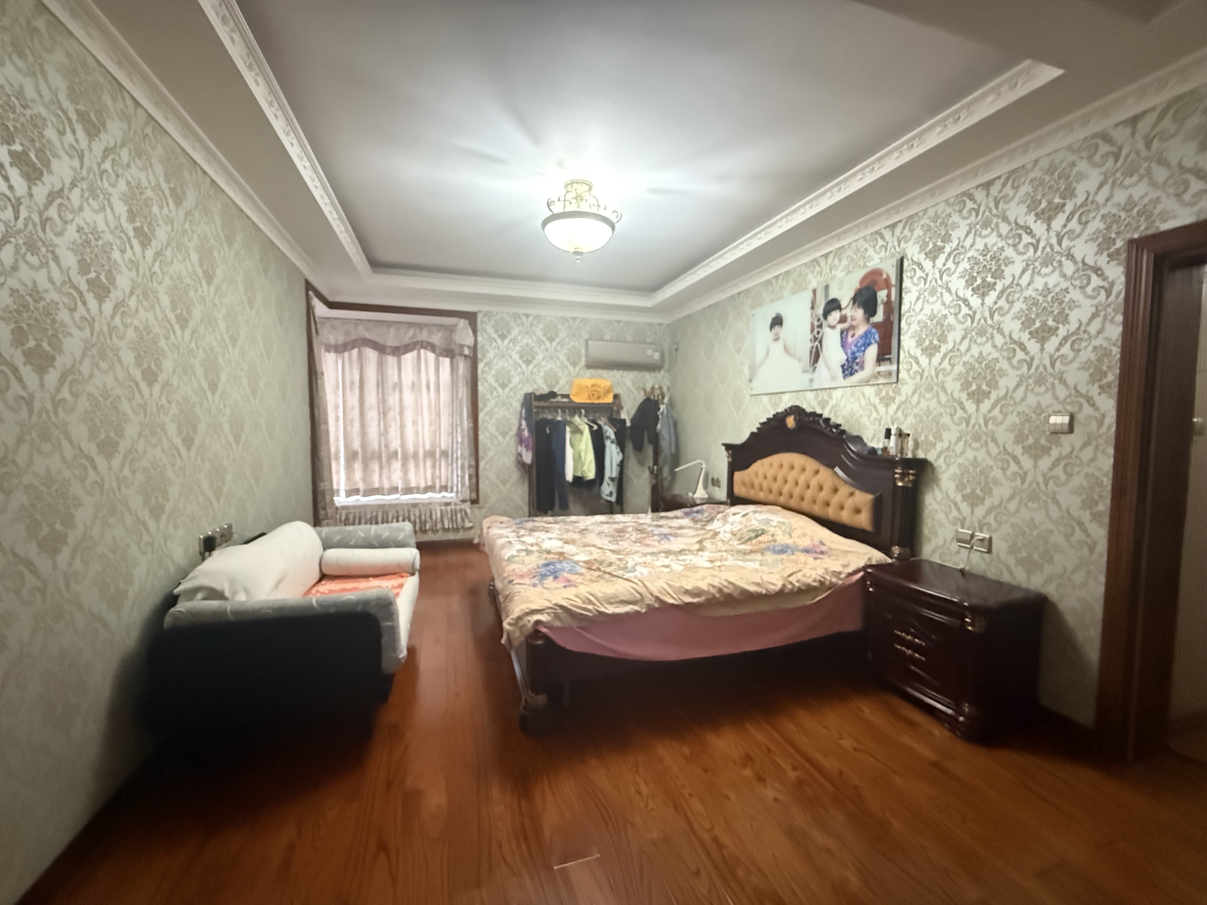 顺景嘉园 5室2厅2卫 138.0万 顺景嘉园 5室2厅2卫 138.0万客厅