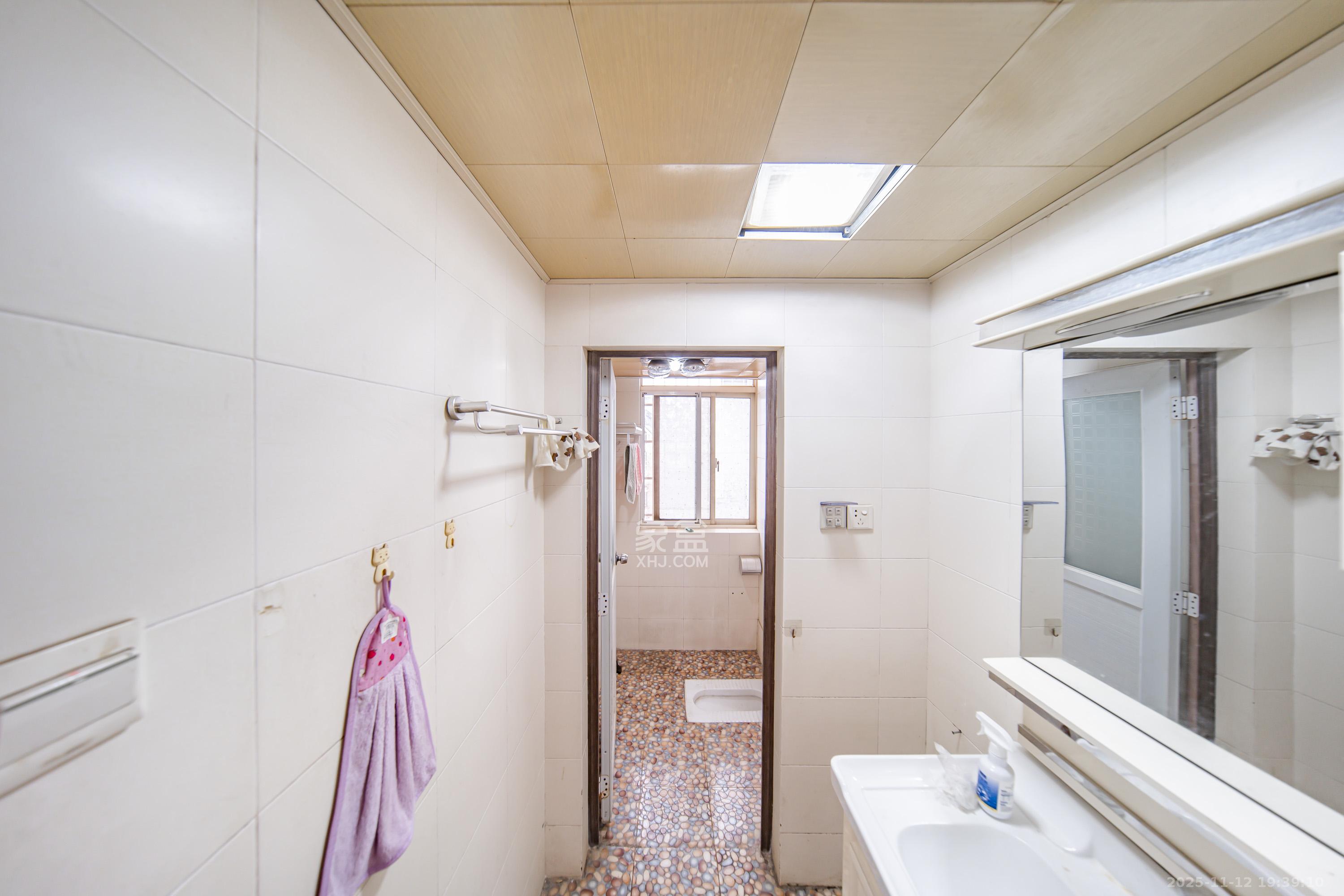 四季美景一、二期 2室2厅1卫 72.0万 四季美景一、二期 2室2厅1卫 72.0万卫生间