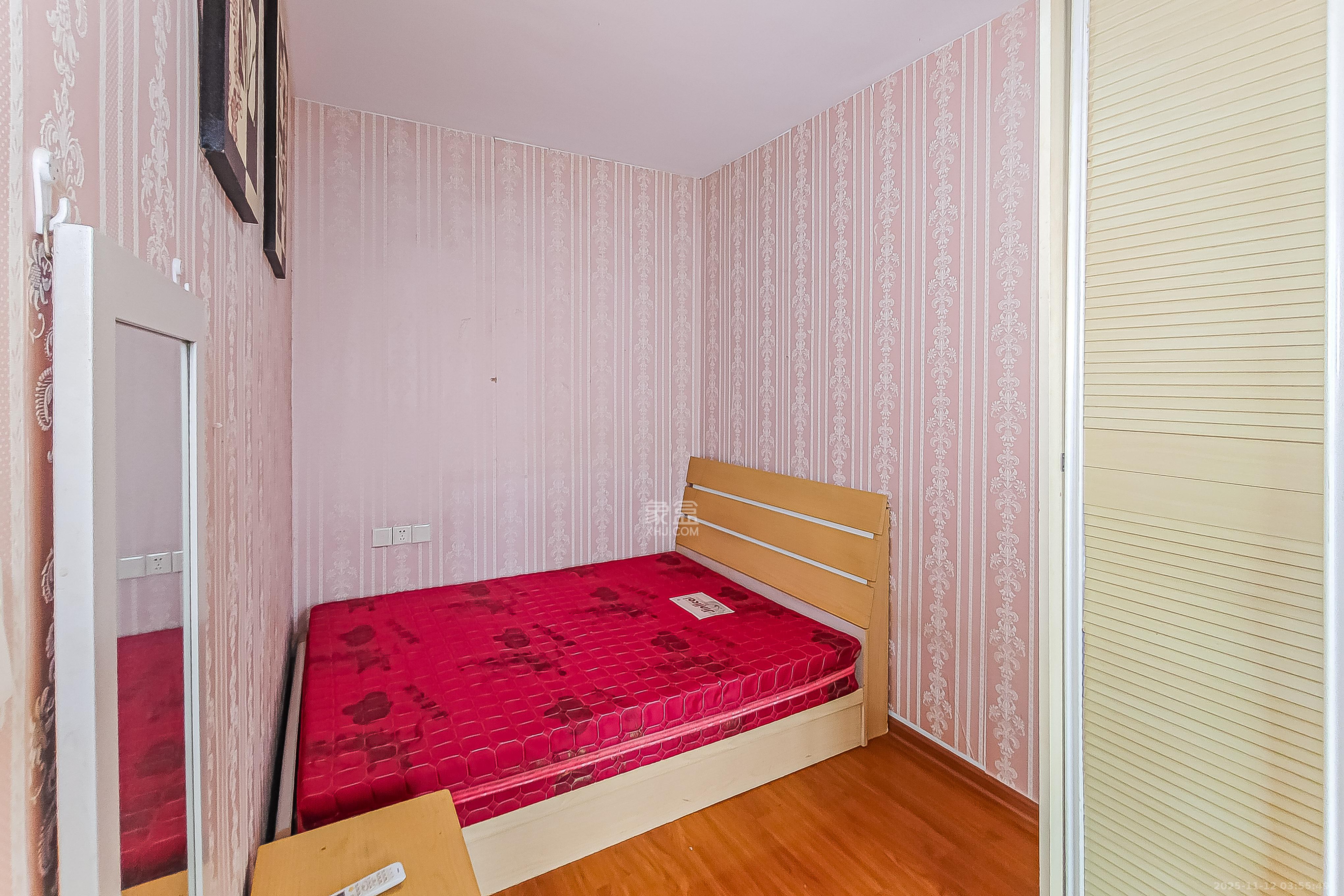 白沙晶城  1室1厅1卫    45.0万卧室