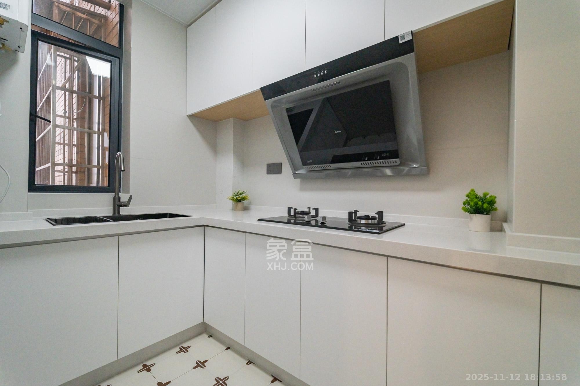 爱琴海岸  2室2厅1卫    52.8万厨房