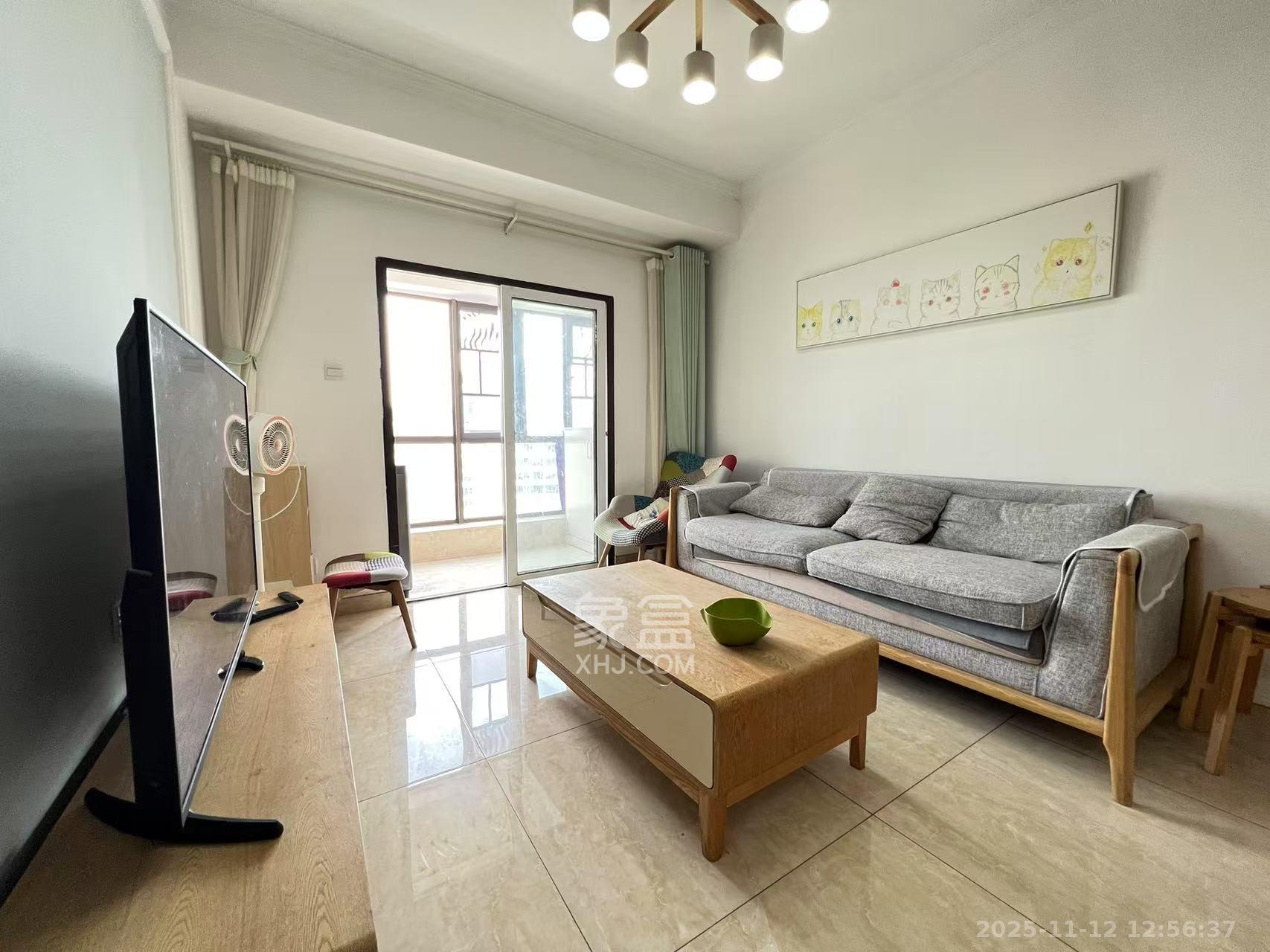 合能洋湖公馆  3室2厅1卫    2500.0元/月