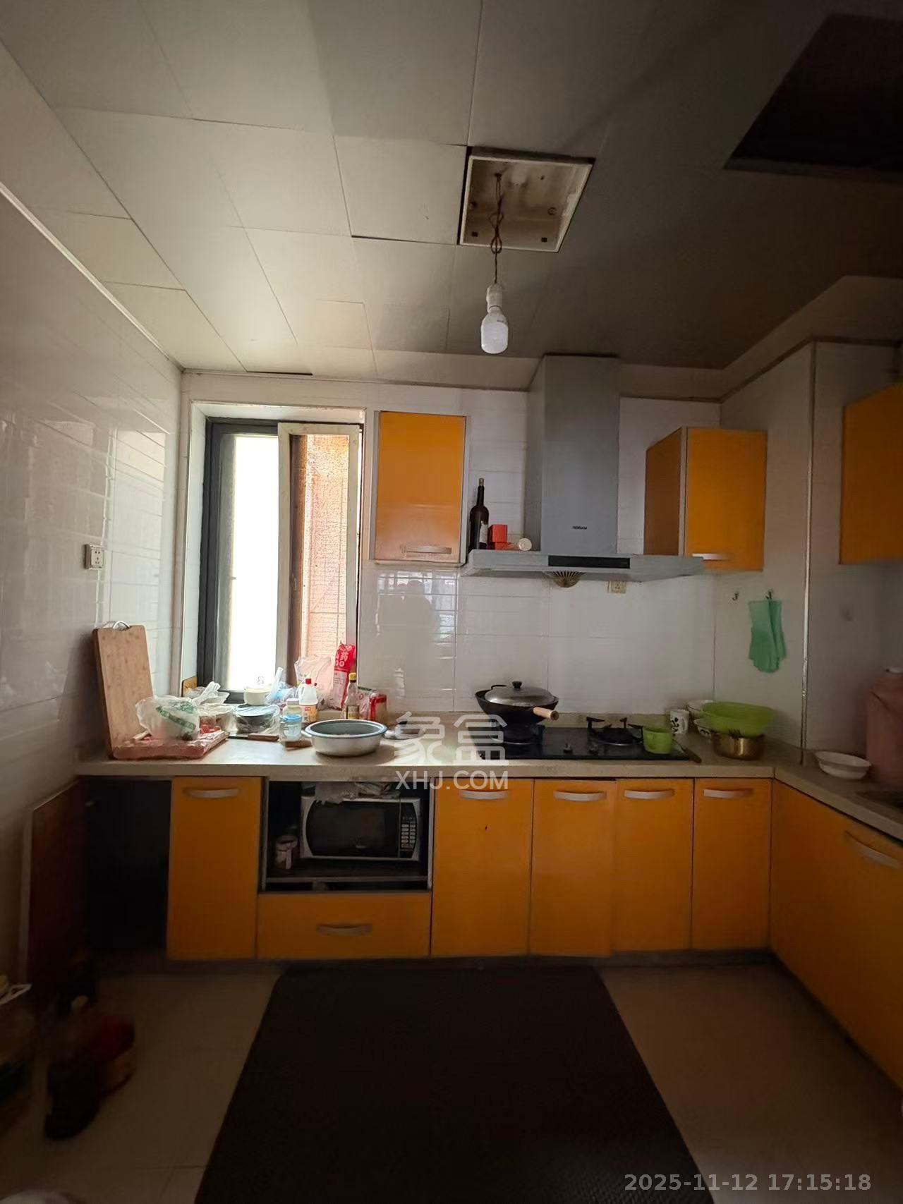 尚都花园城  3室2厅1卫    1850.0元/月室内图