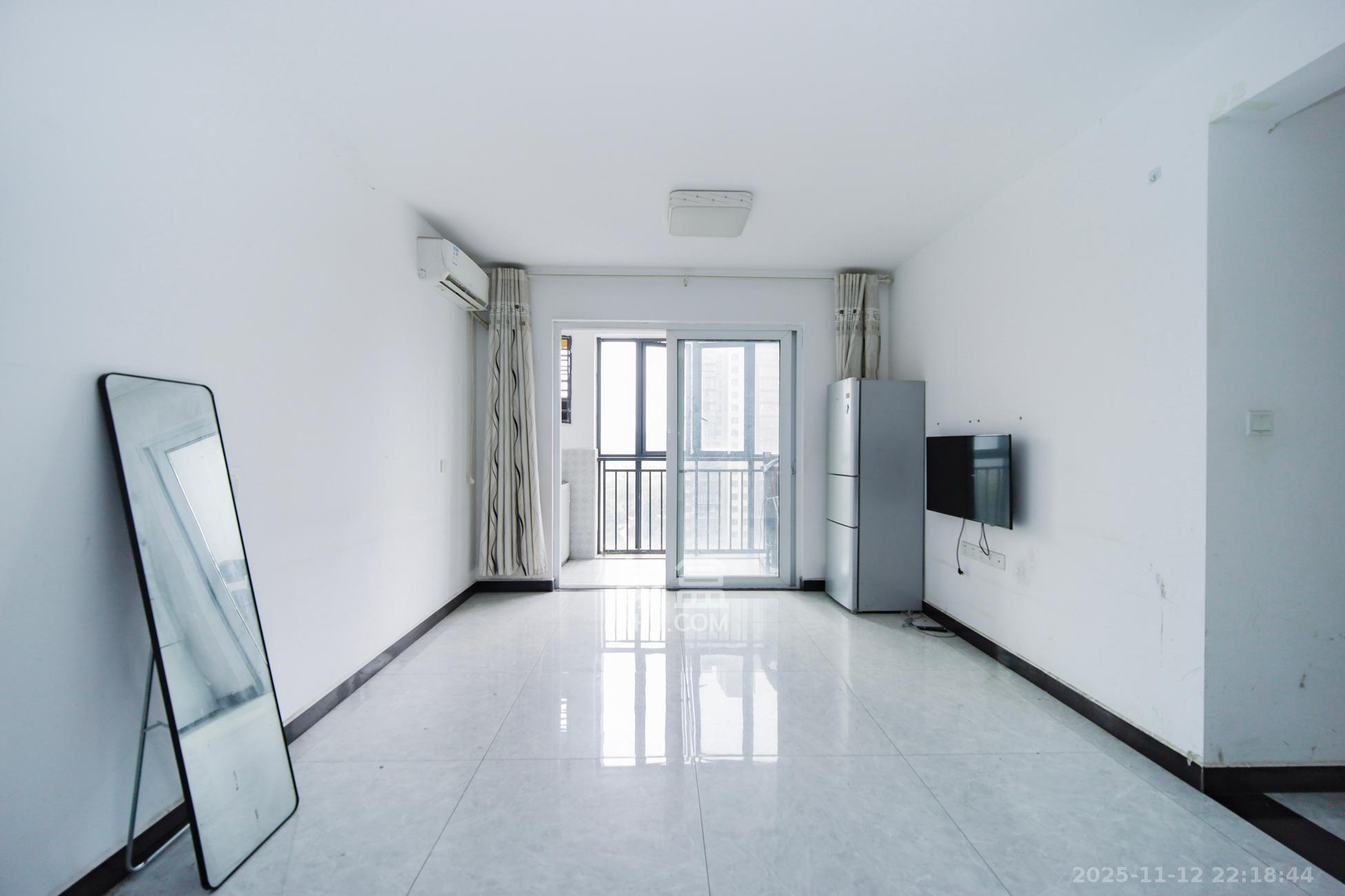 蓝光幸福满庭  3室2厅1卫    68.0万