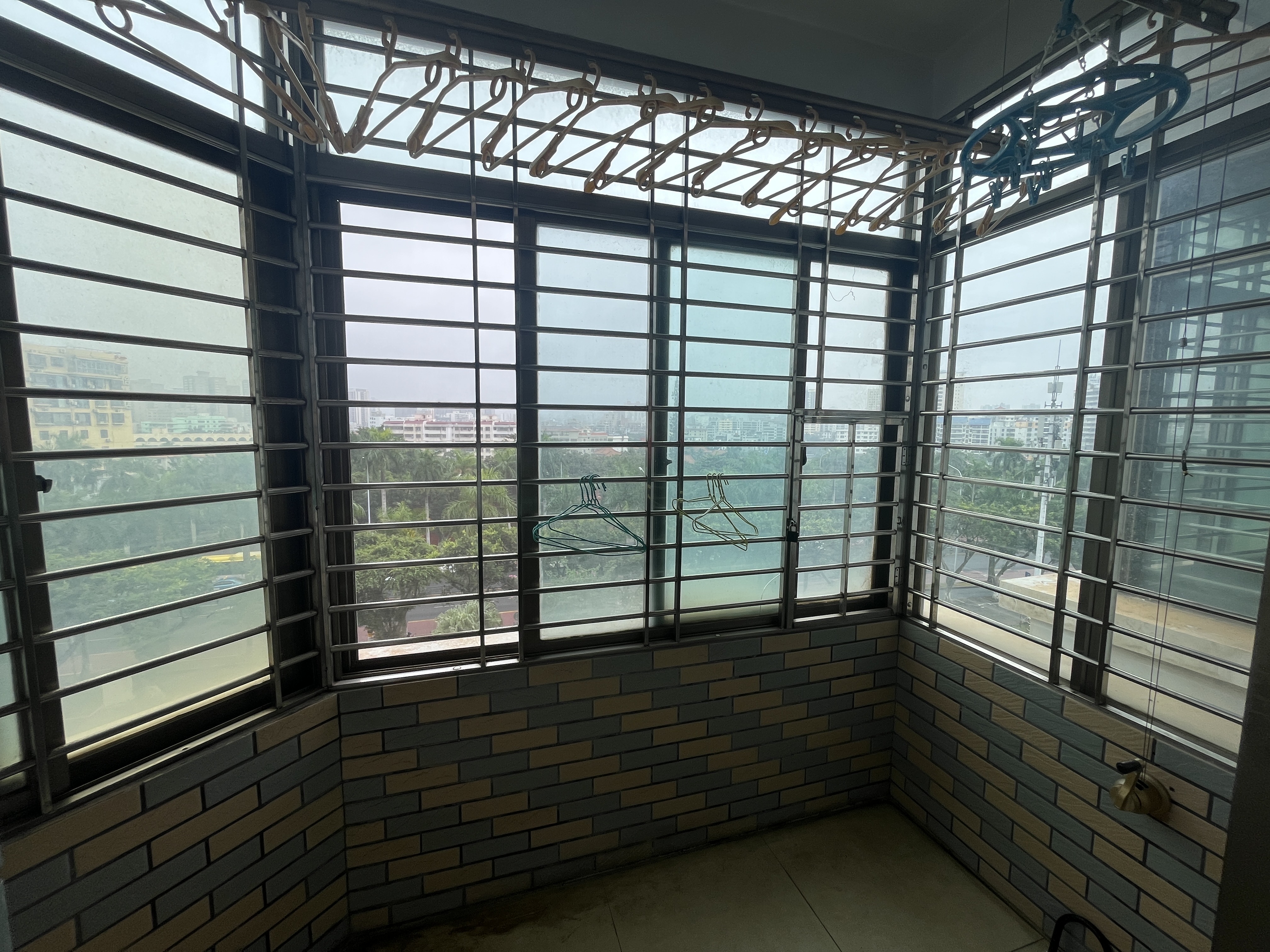 金鹿公寓  4室2厅2卫    3000.0元/月室内图