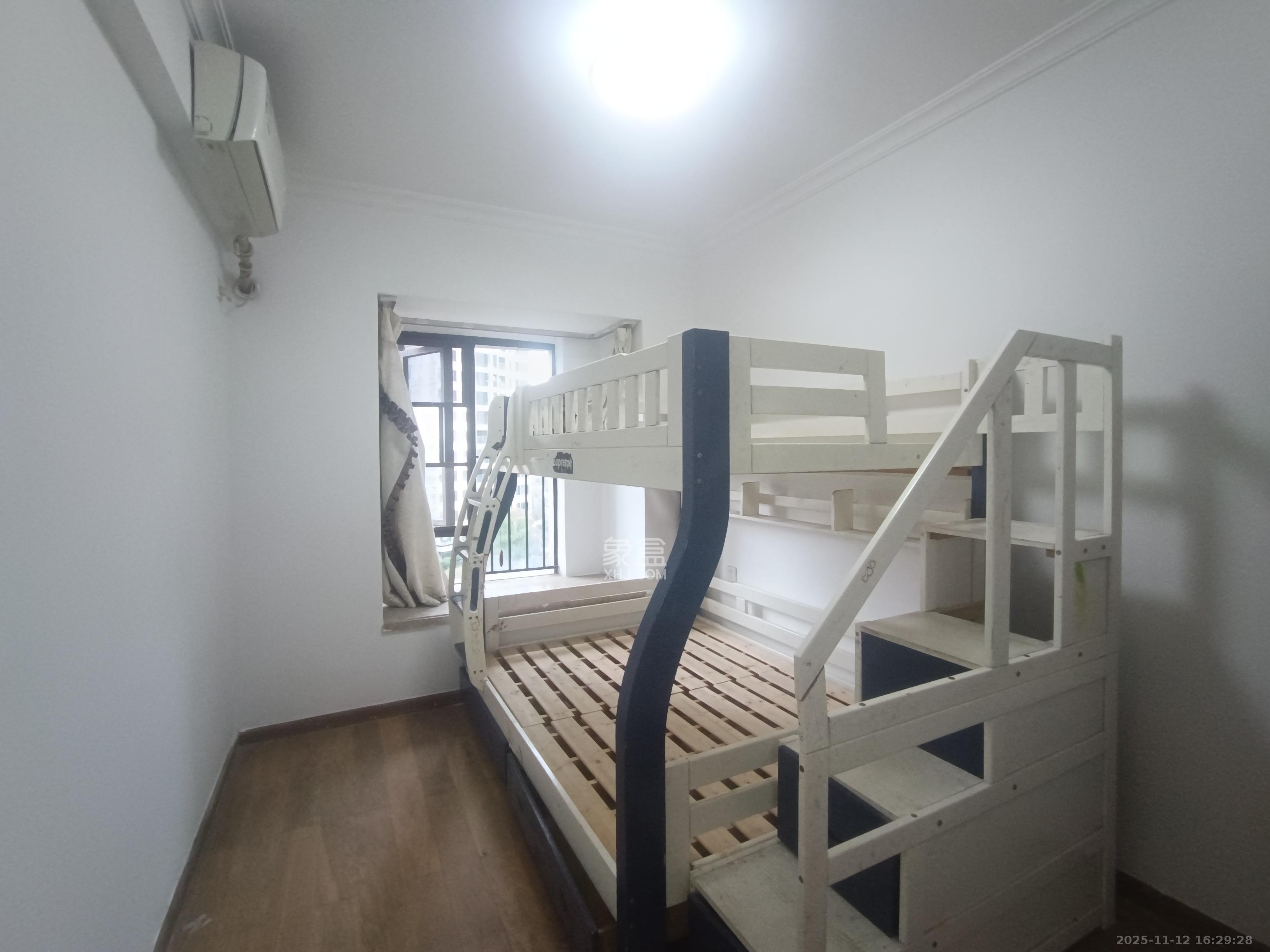 时代倾城一期  3室2厅2卫    2300.0元/月室内图