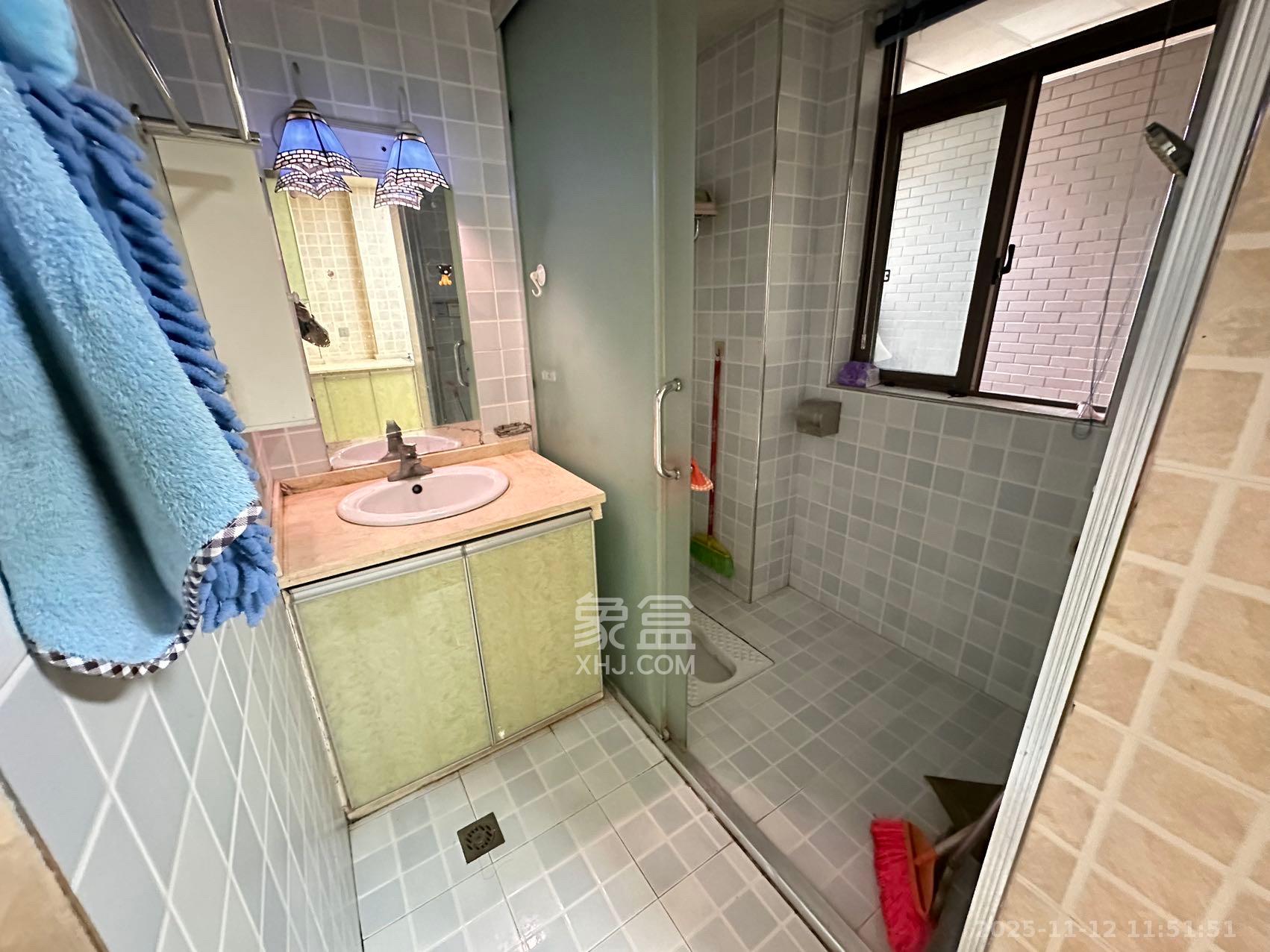 德庆水韵山城 2室2厅1卫 1800.0元/月 德庆水韵山城 2室2厅1卫 1800.0元/月室内图