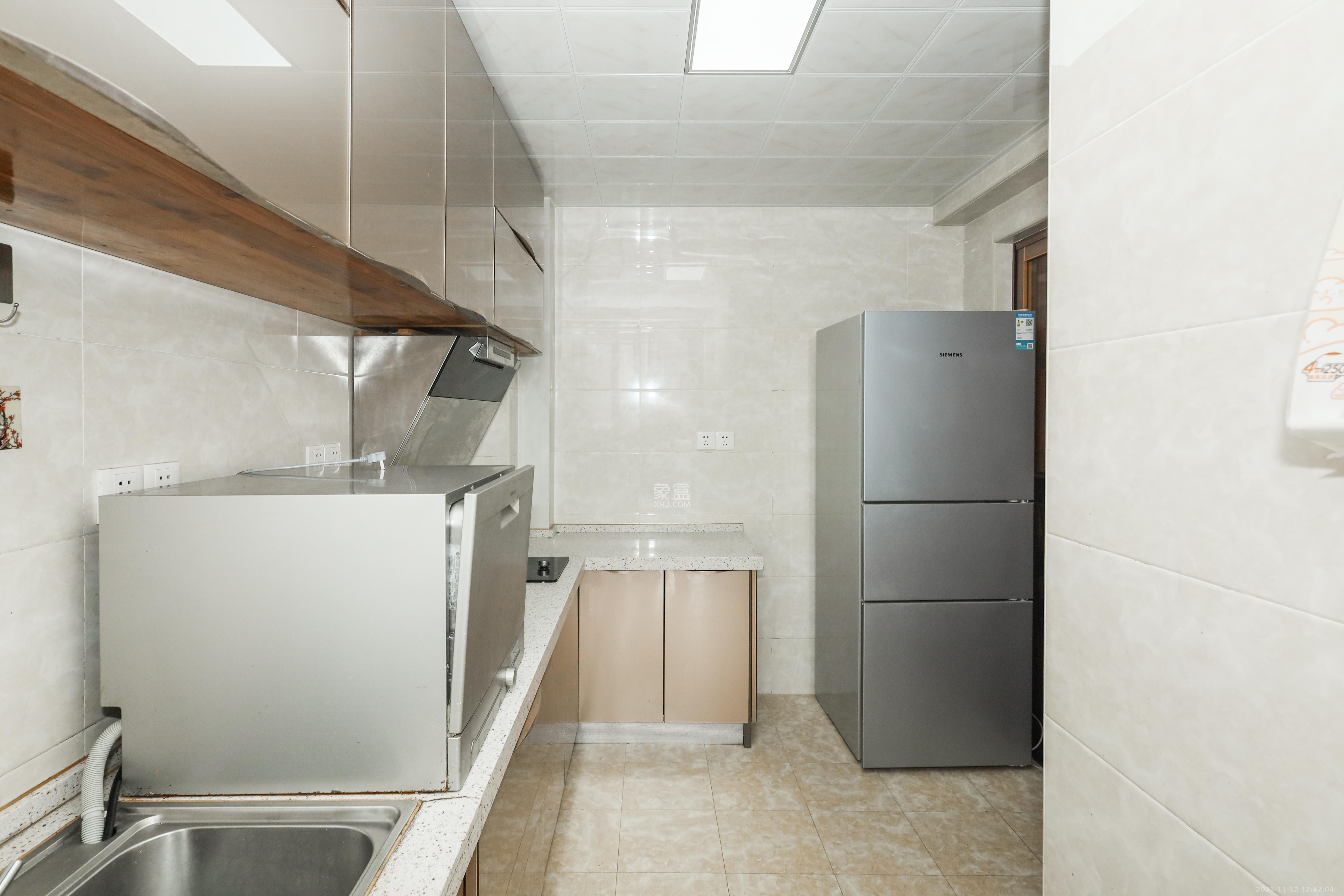 梅溪湖合能璞丽  3室2厅1卫    120.0万厨房