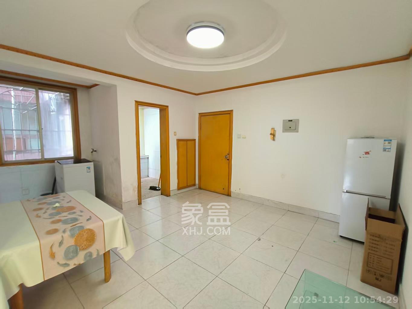 城市花园  2室1厅1卫    2000.0元/月室内图