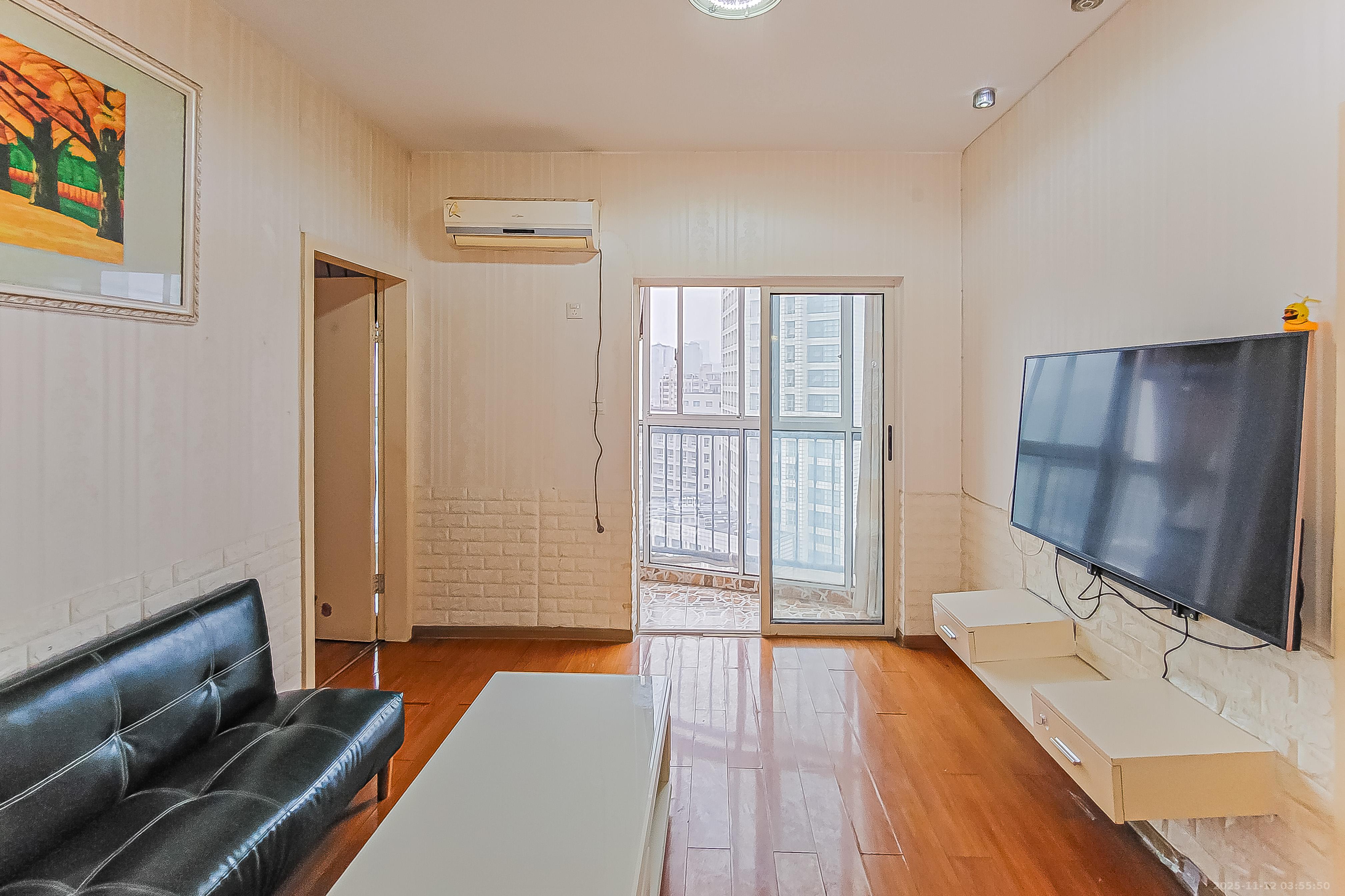 白沙晶城  1室1厅1卫    45.0万客厅