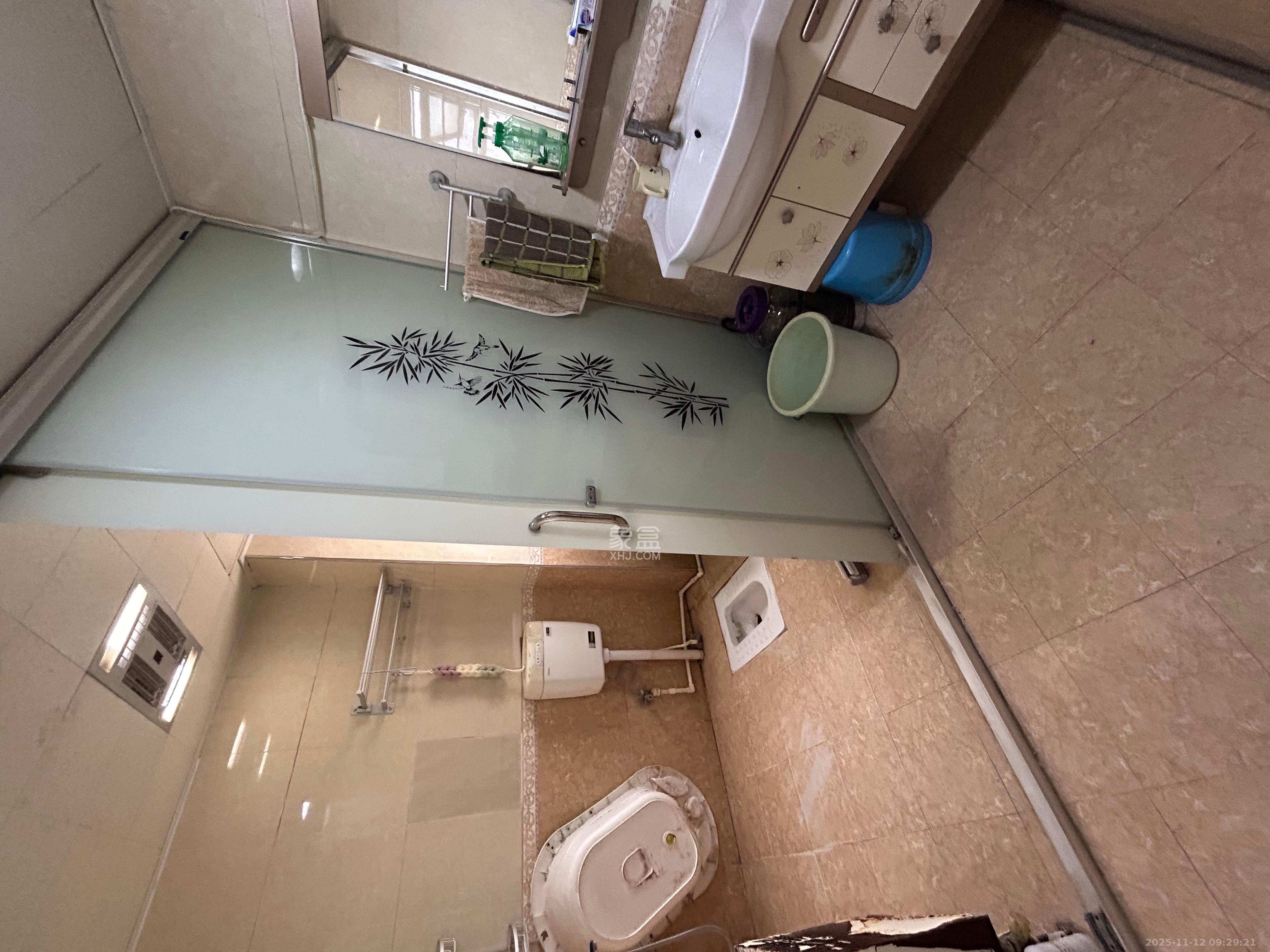 怡海星城  3室2厅1卫    2100.0元/月室内图