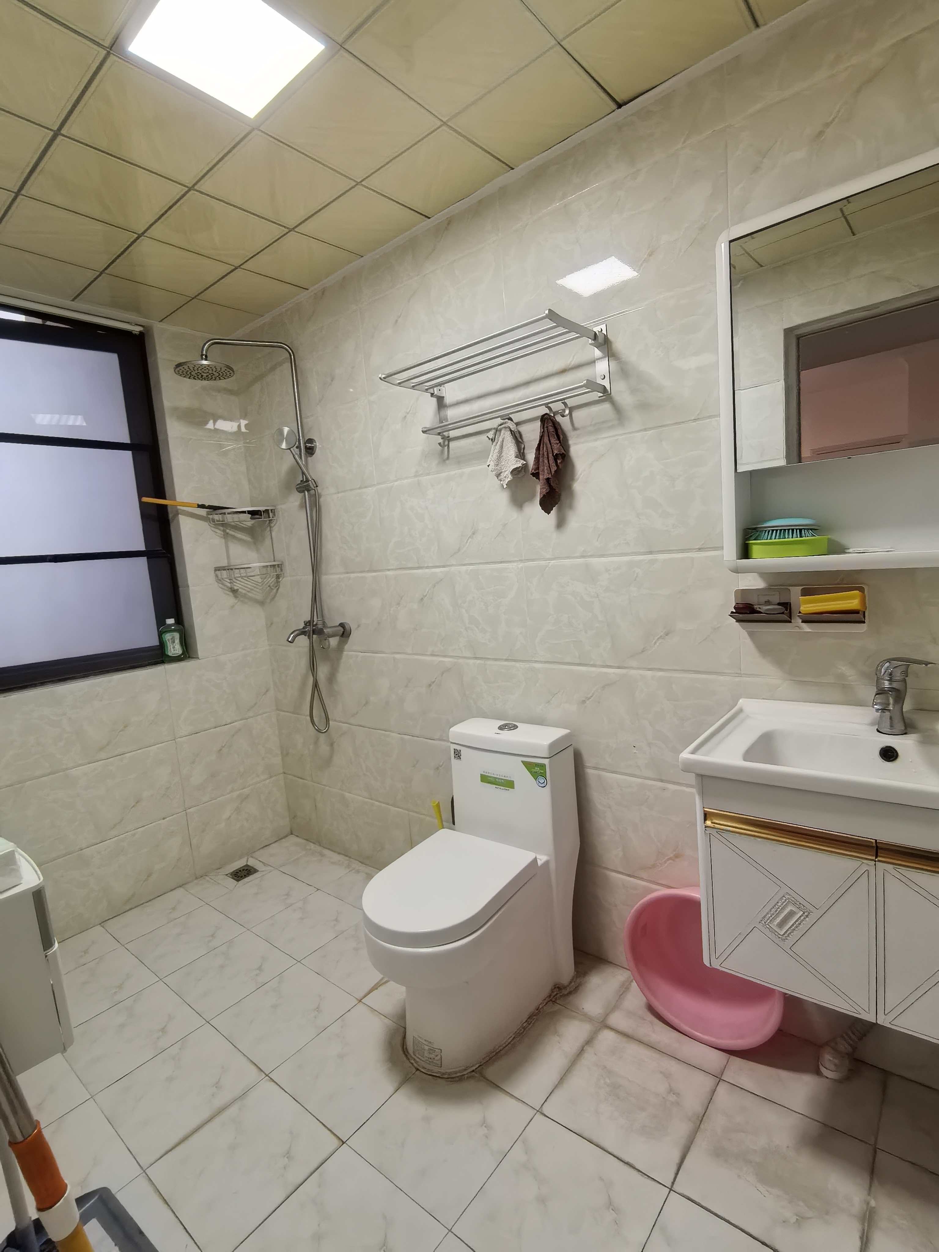 滨海新天地 1室1厅1卫 1900.0元/月 滨海新天地 1室1厅1卫 1900.0元/月室内图