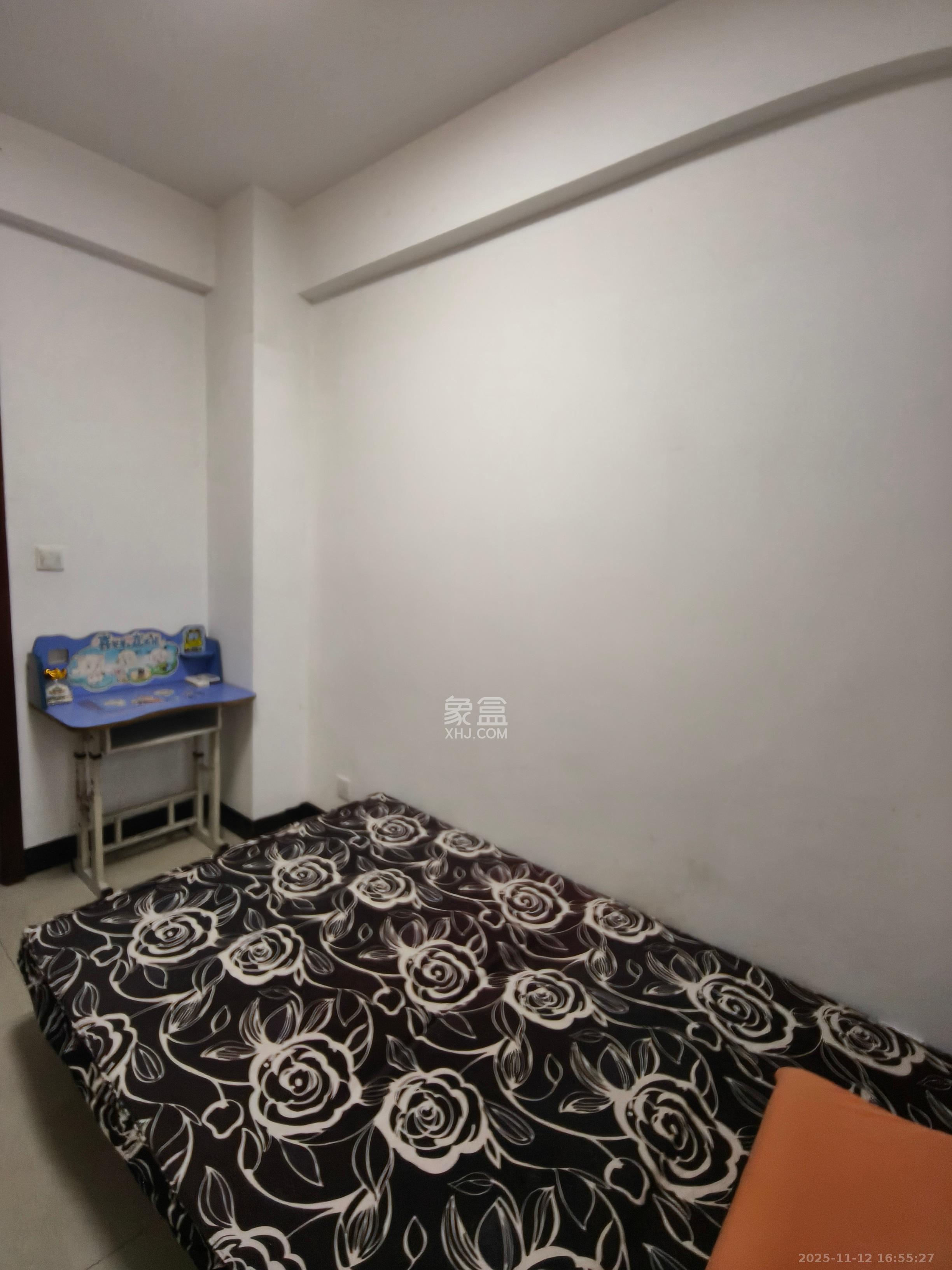 星城新宇黎锦苑  3室2厅1卫    1800.0元/月室内图