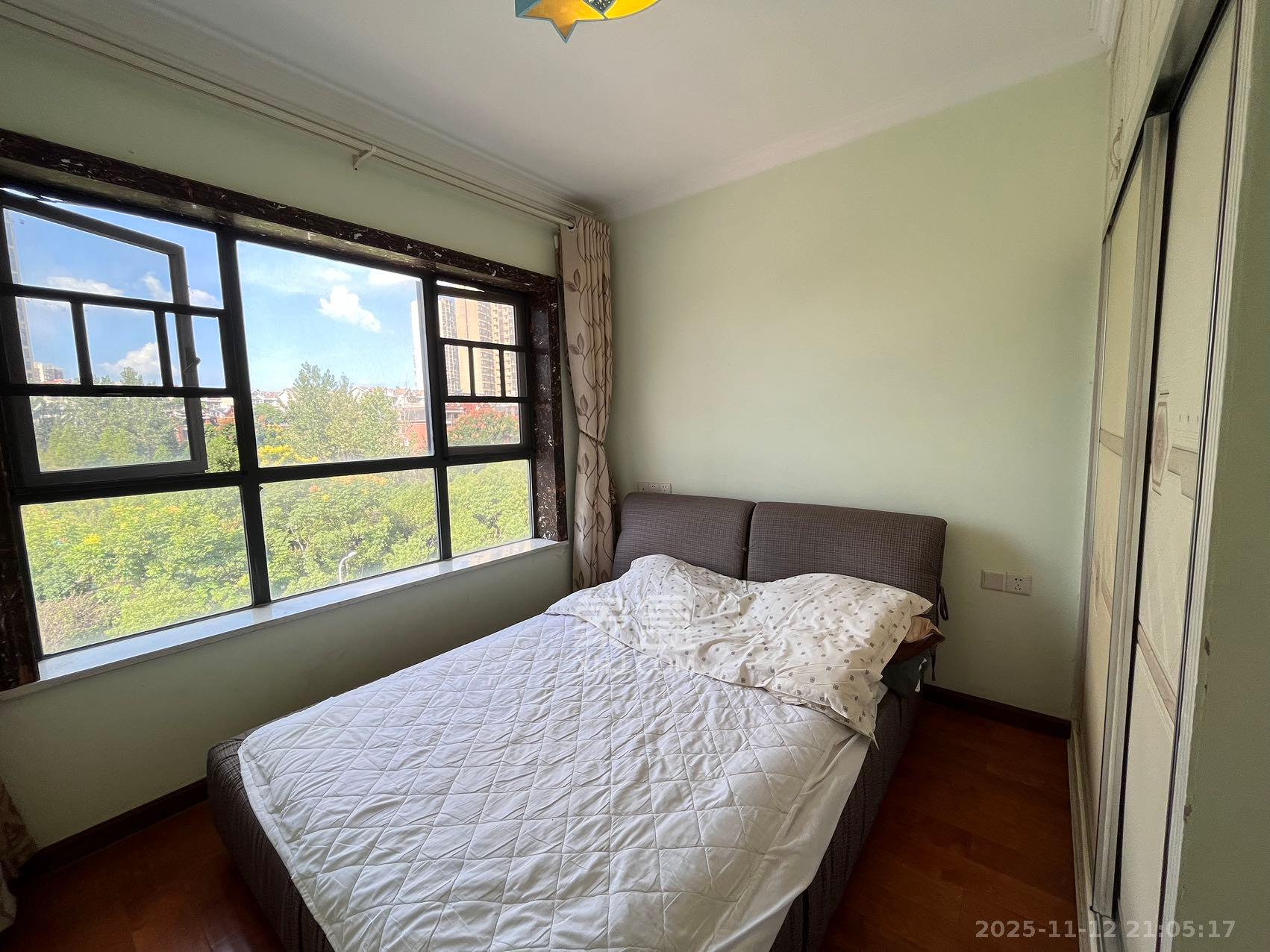 五矿沁园金城(春和景园) 4室2厅2卫 3200.0元/月 五矿沁园金城(春和景园) 4室2厅2卫 3200.0元/月室内图