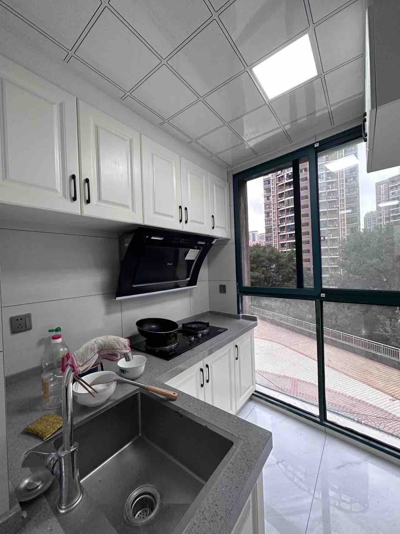 冠都现代城(冠都幸福彼岸) 2室1厅1卫 1600.0元/月 冠都现代城(冠都幸福彼岸) 2室1厅1卫 1600.0元/月室内图