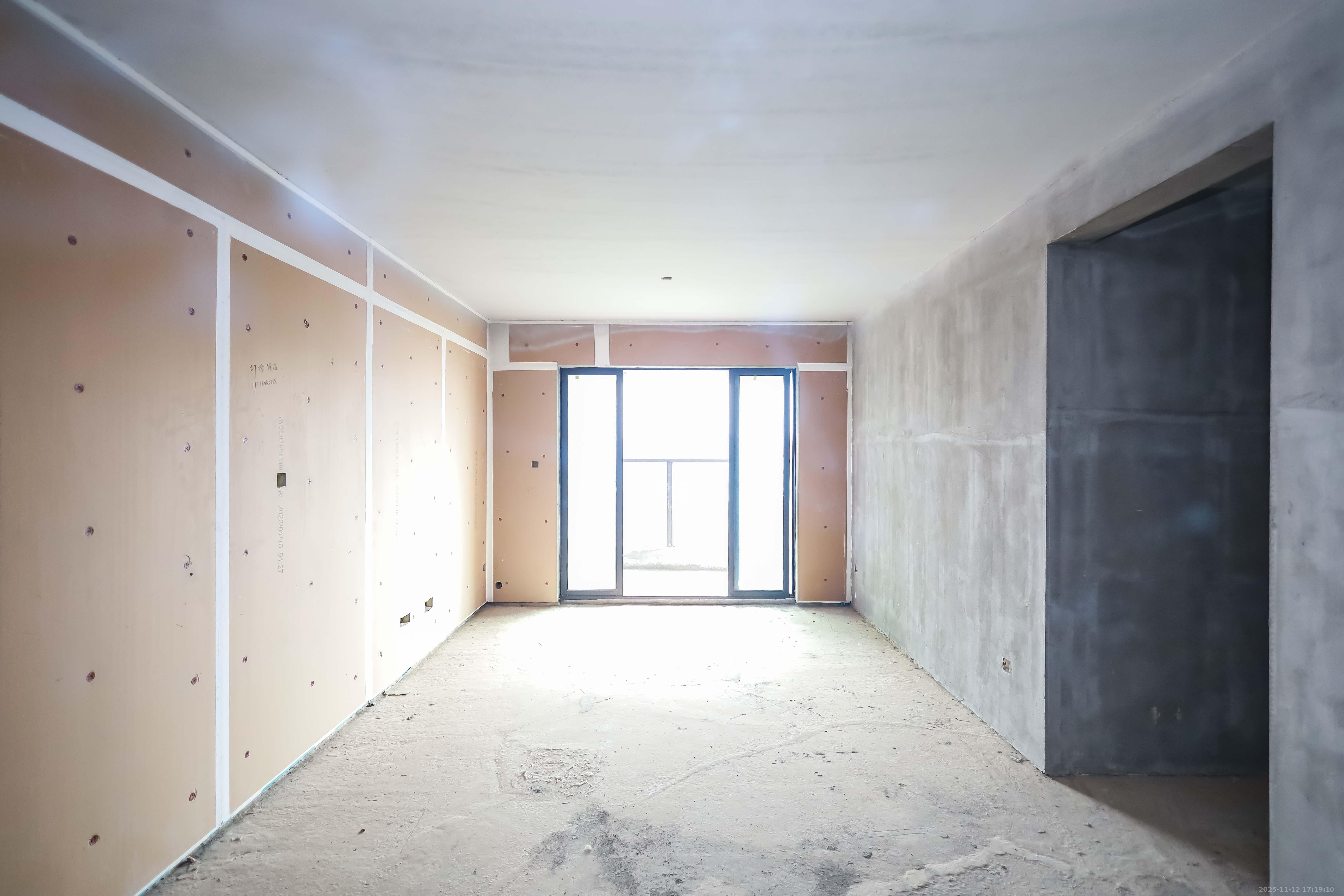 汉唐世家二期  3室2厅2卫    73.8万