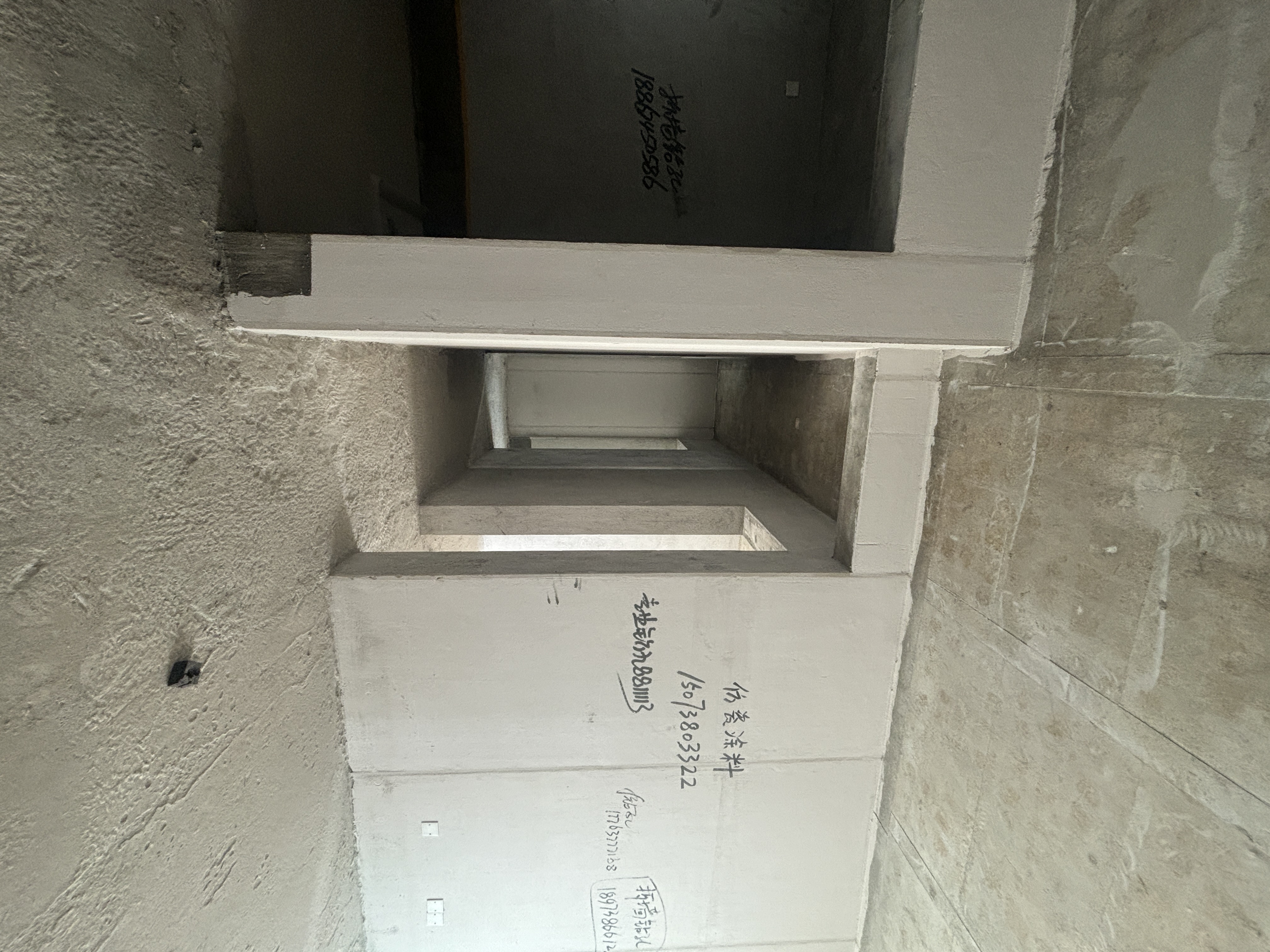 吾悦广场 4室2厅2卫 75.0万 吾悦广场 4室2厅2卫 75.0万客厅