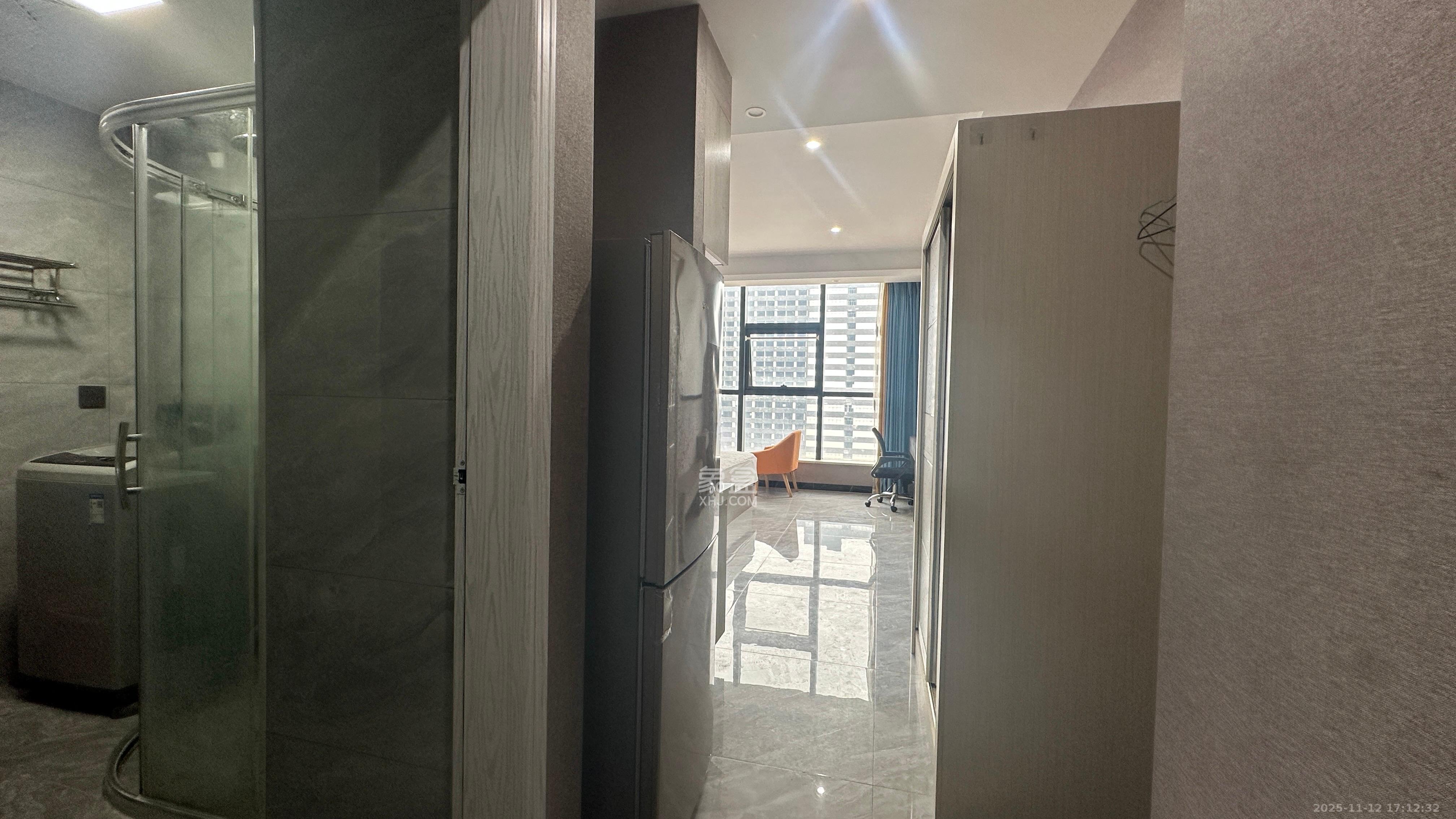 开利星空城市公馆  1室1厅1卫    1300.0元/月室内图