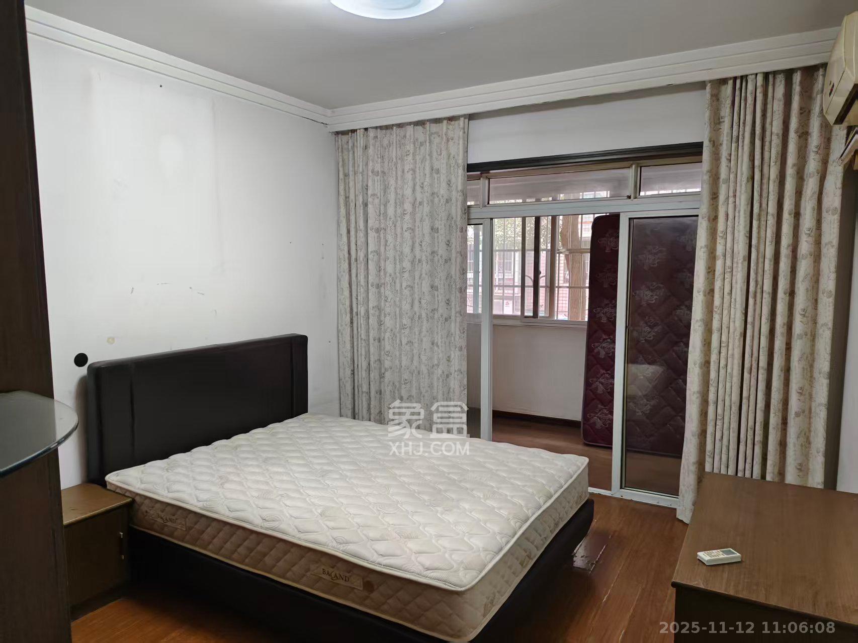 振湘园  3室2厅2卫    2300.0元/月室内图