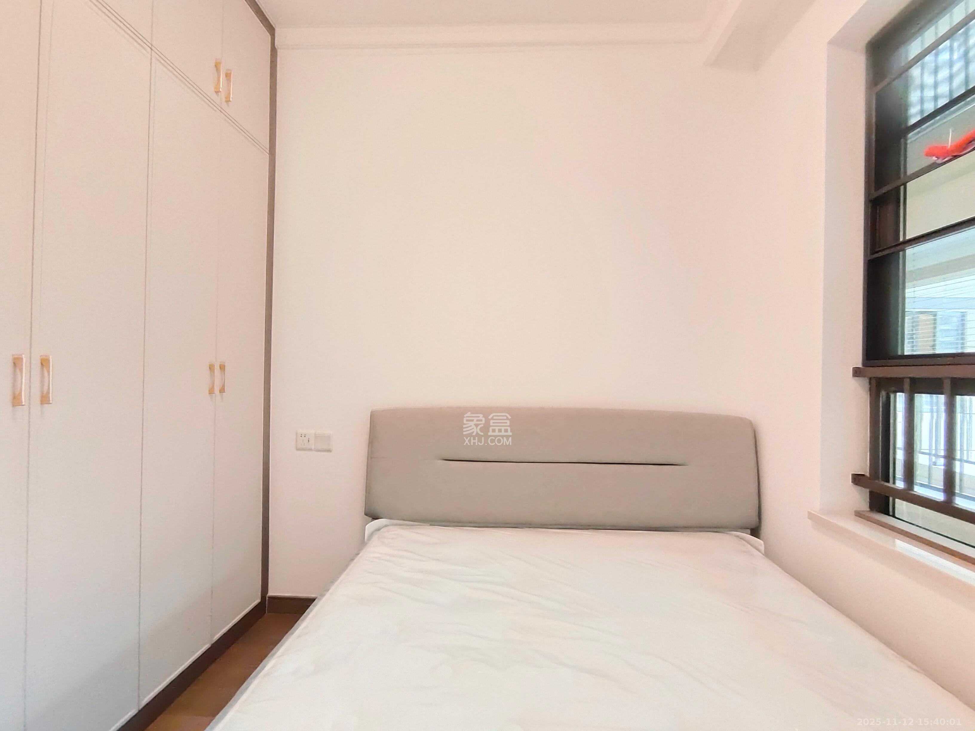 龙湖铂金中心（龙湖春江郦城）  3室2厅2卫    4800.0元/月室内图