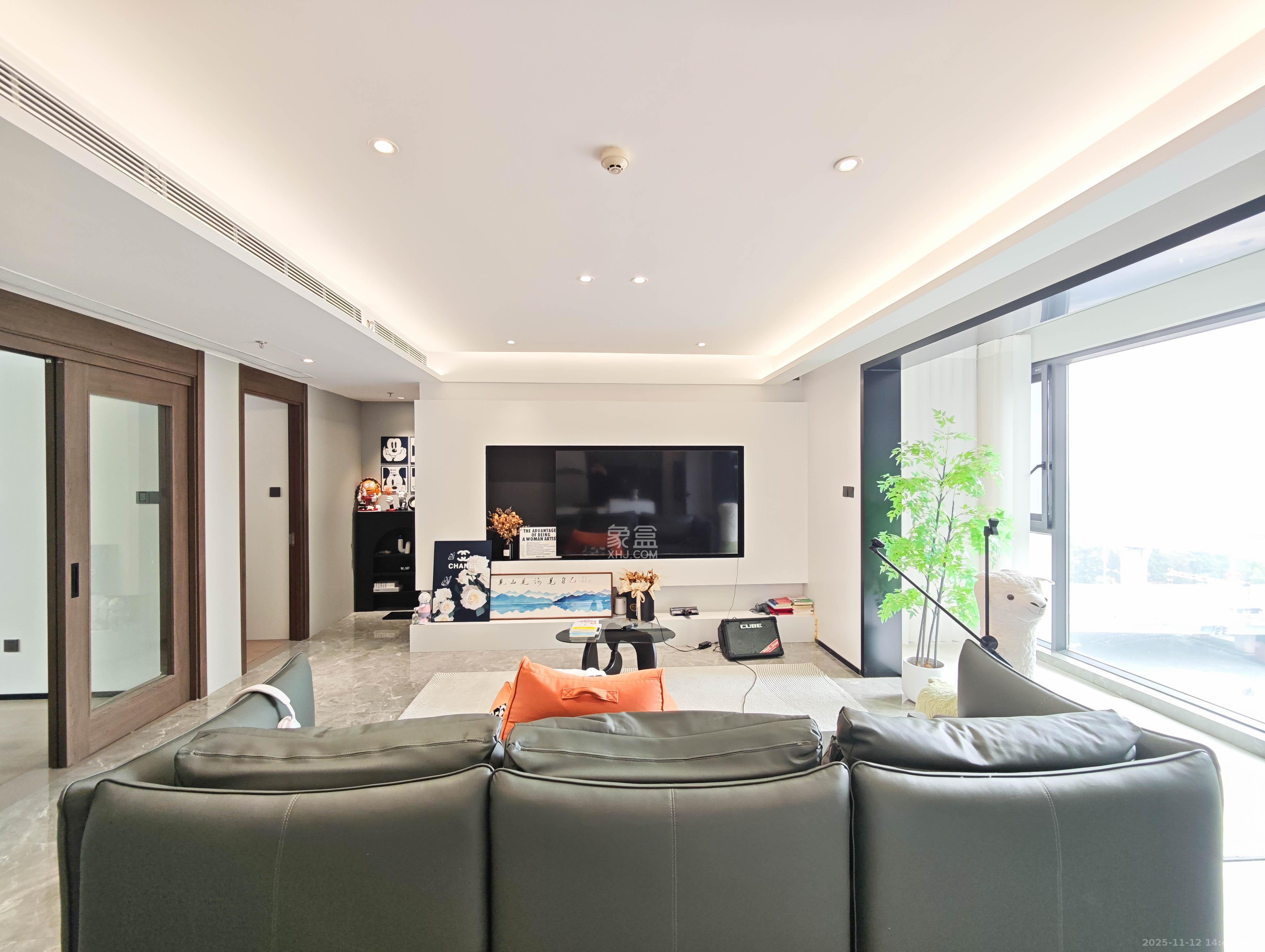 万科魅力之城  4室2厅2卫    139.0万